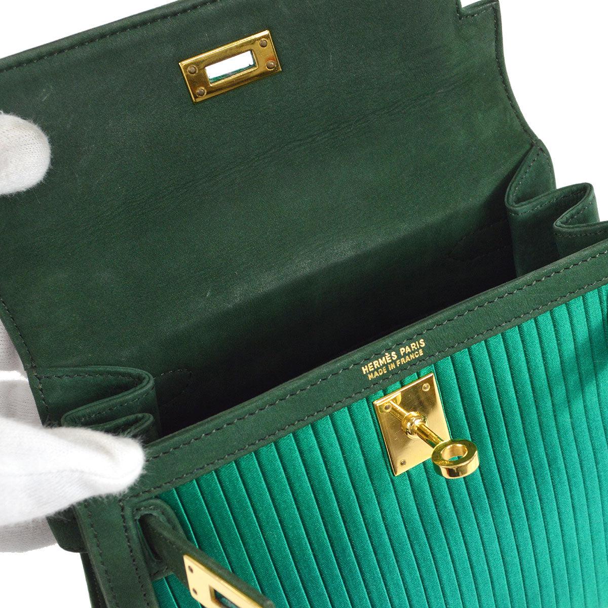 Hermes Kelly 20 Sellier 2way Shoulder Handbag Pleats Green Doblis in Satin For Sale 4