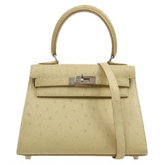 HERMES Kelly 20 Sellier Blanc Casse Ostrich Exotic Palladium Shoulder Flap Bag