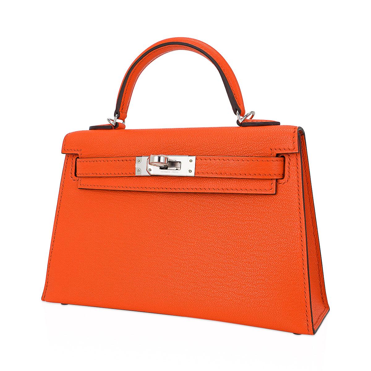 Hermes Kelly 20 Sellier Feu / Terre Battue Mini Verso Bag Chevre Leather  Neuf à Miami, FL