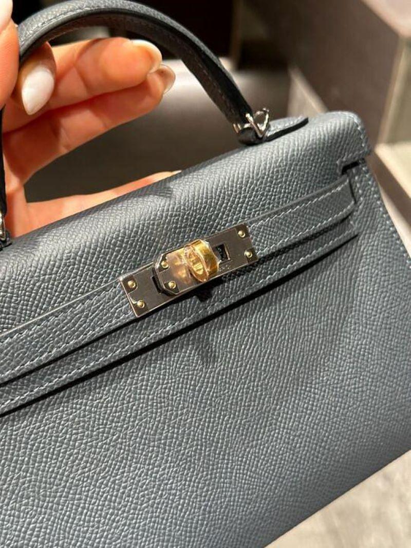 Hermès Gris Misty Mini Kelly 20 Sellier Epsom Electrum Hardware en vente 1