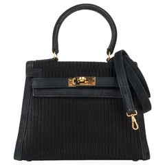 Hermes Kelly 20 Vintage Black Pleated Silk Suede Trim Gold Hardware