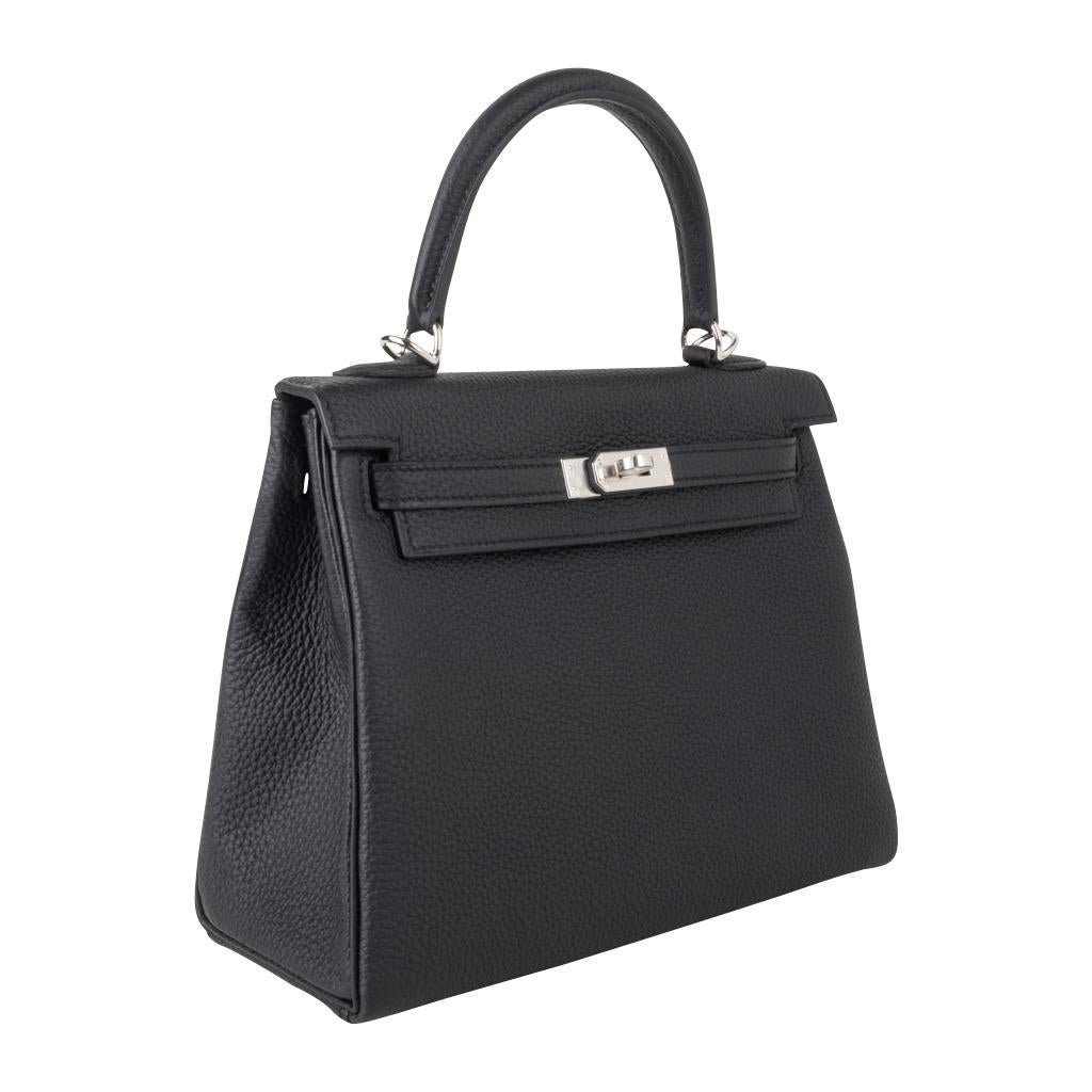 kelly 25 retourne black