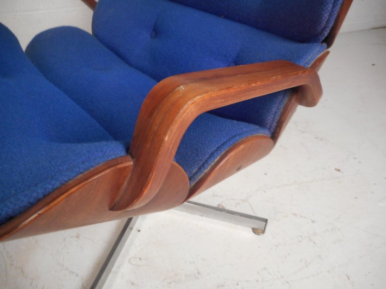 Mid-Century Modern Eames Style Swivel Lounge Chair and Ottoman For Sale