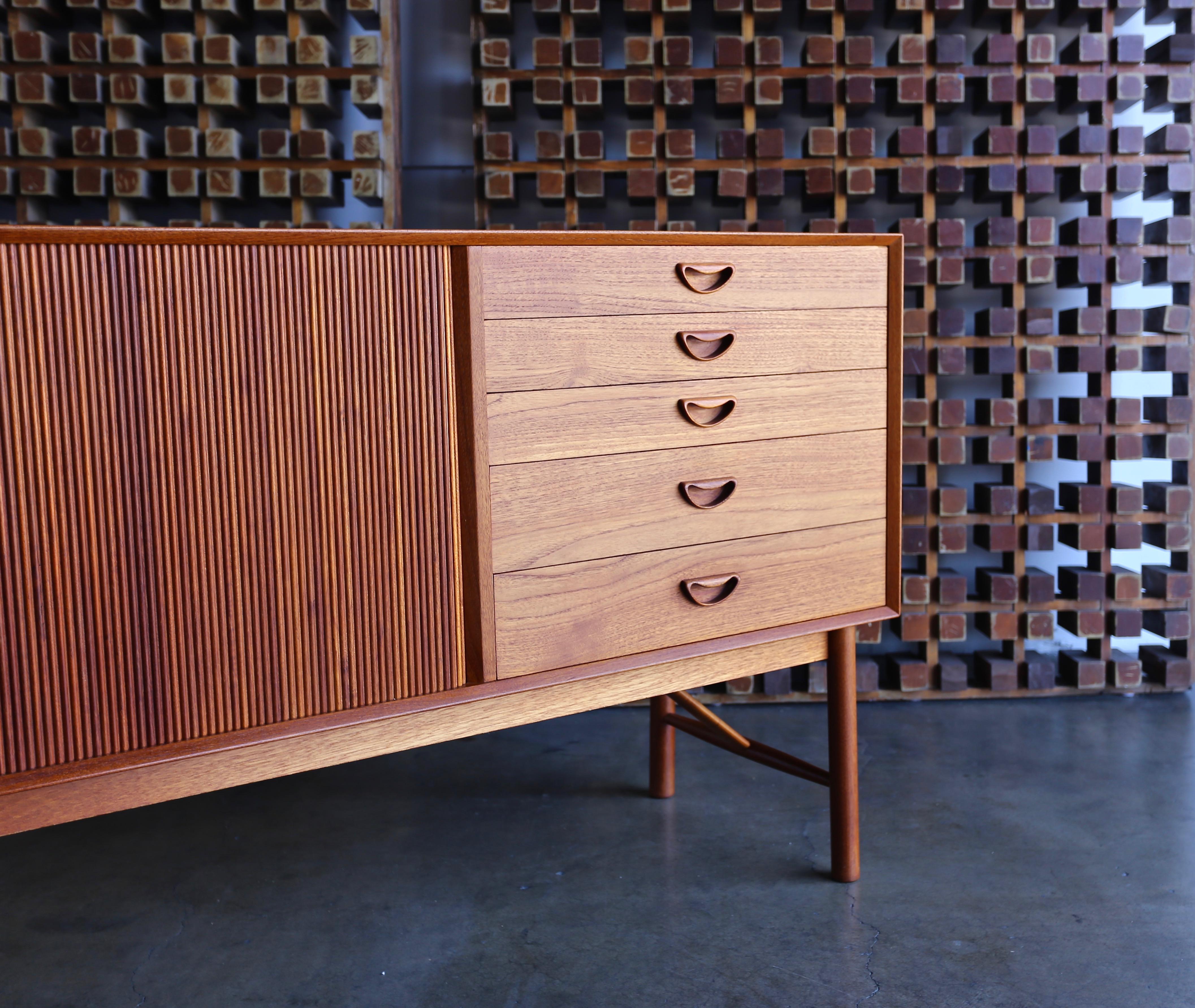 Peter Hvidt & Orla Mølgaard Nielsen Credenza 4