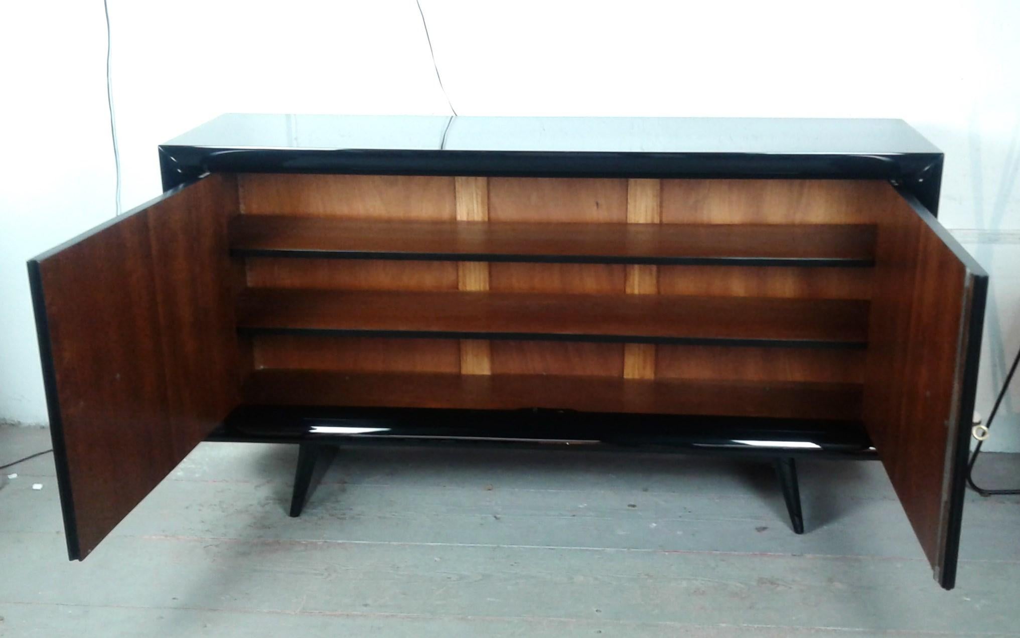 1950s Sideboard in Black Lacquer by Suzanne Guiguichon 6
