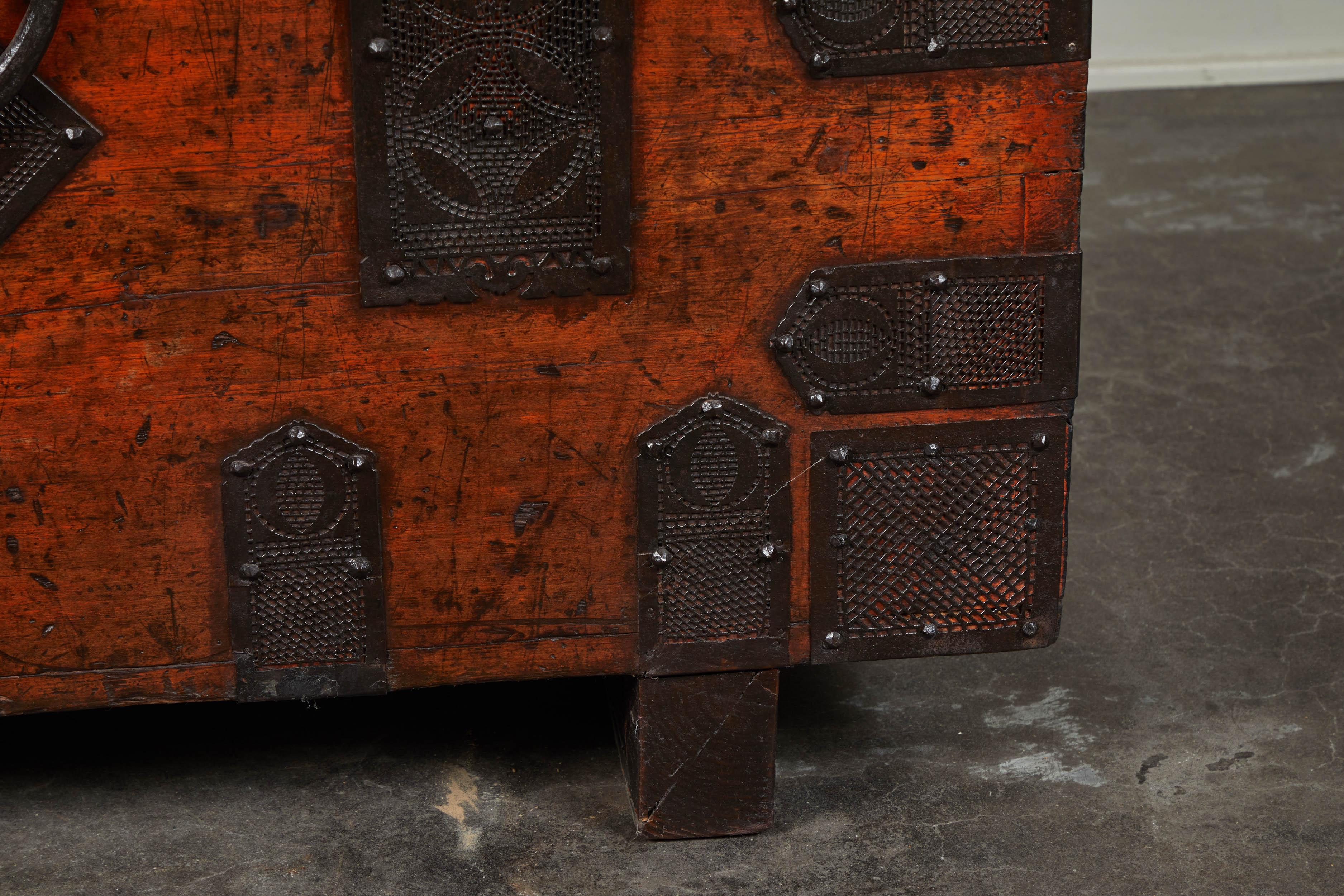 Rare 19th Century Korean Chest 9