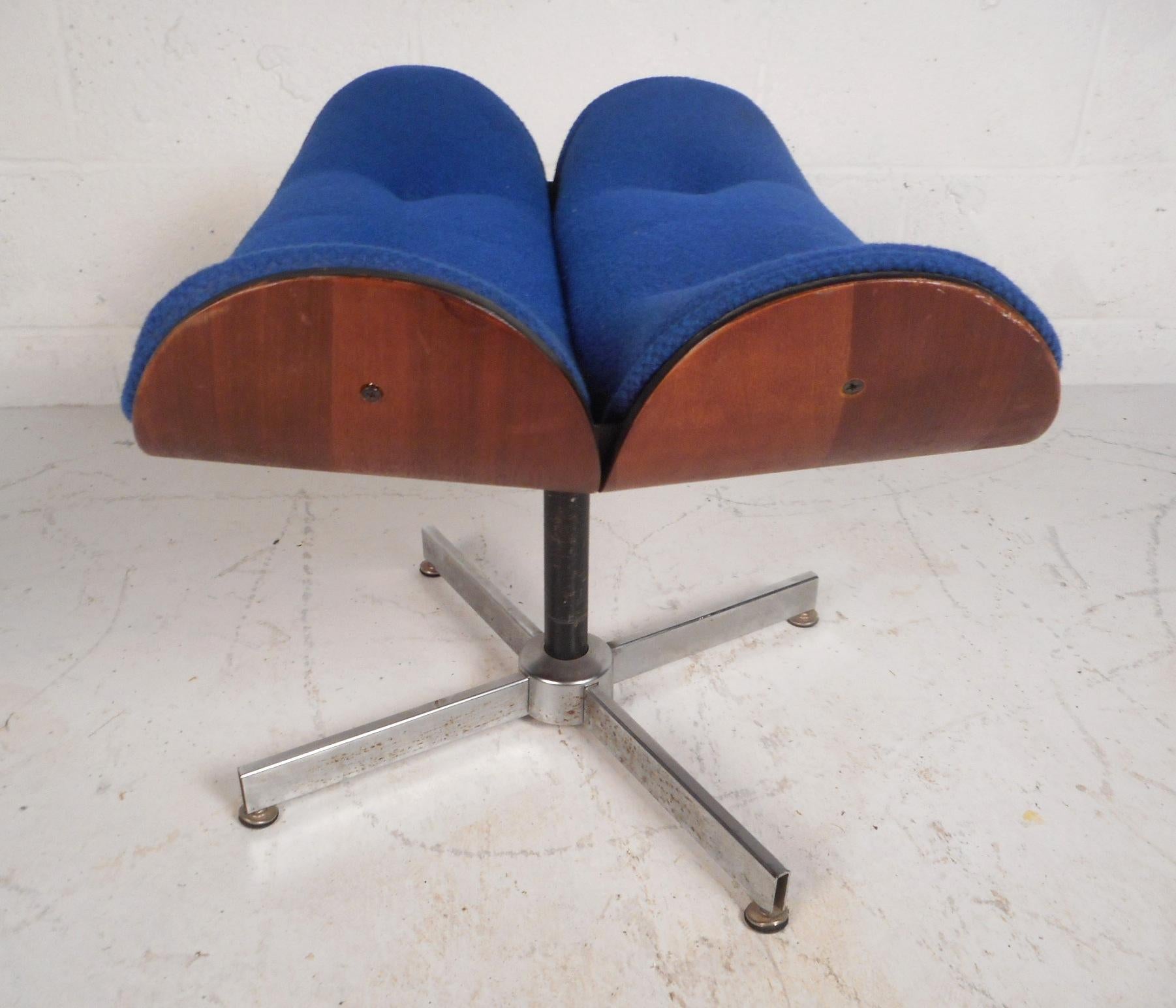 Mid-Century Modern Eames Style Swivel Lounge Chair and Ottoman 4