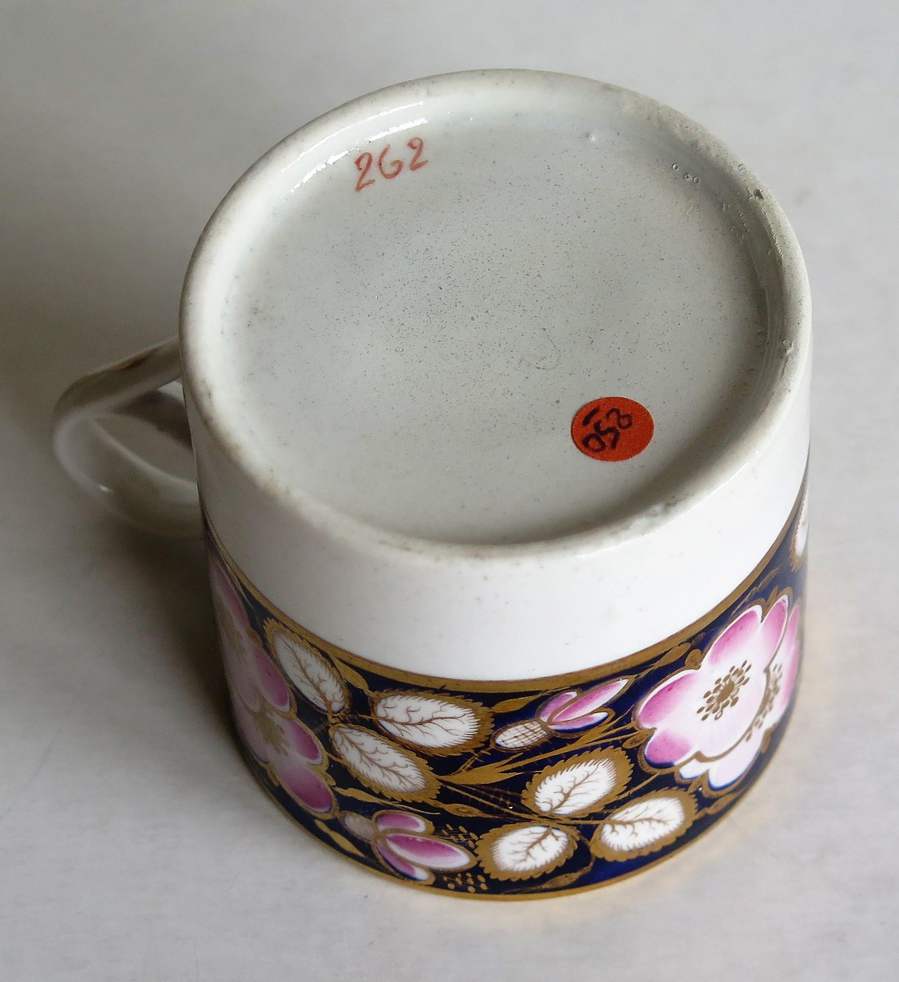 Georgian Porcelain Coffee Can by Machin & Baggaley Pattern 262, Circa 1810  For Sale 8