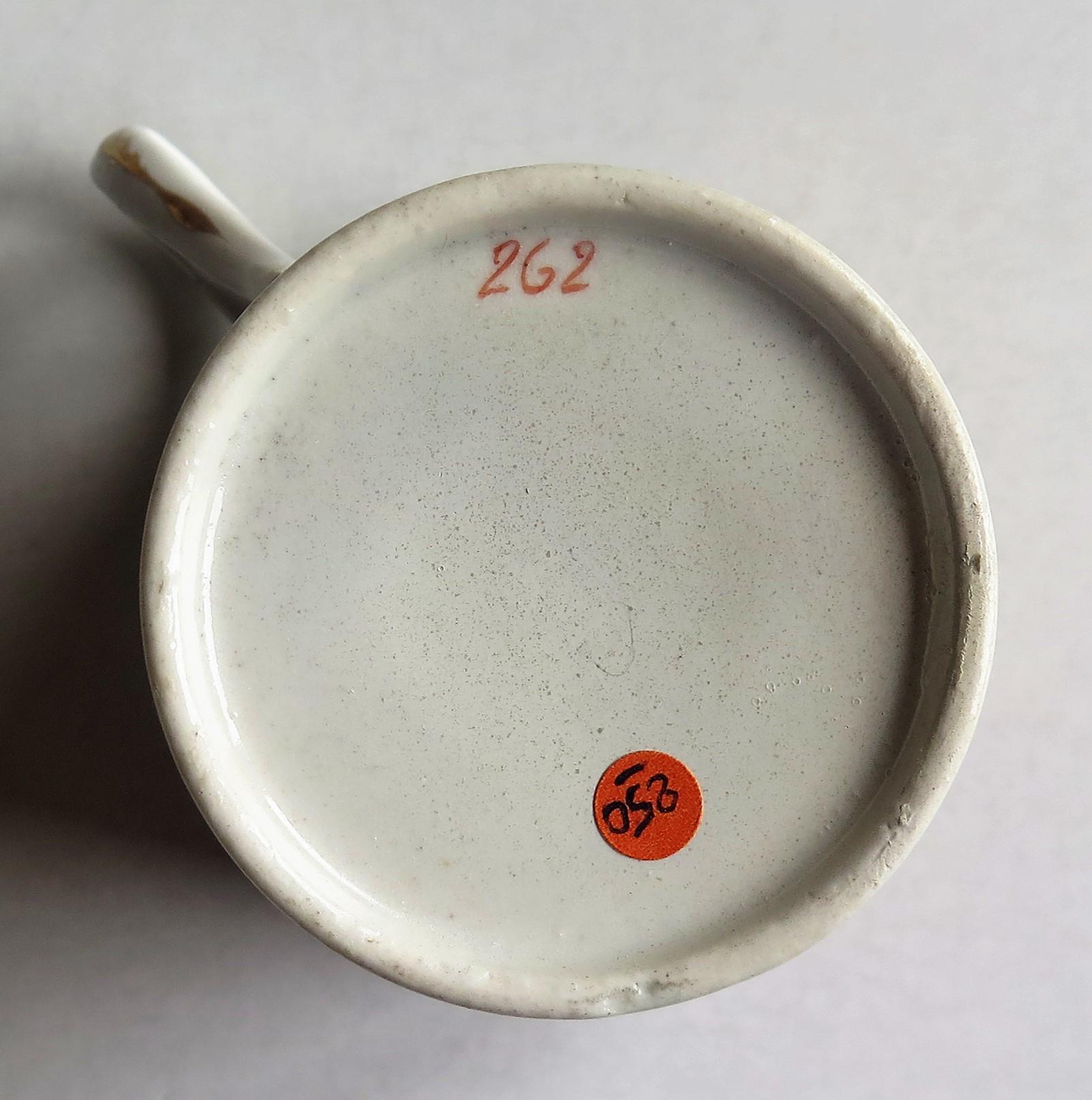 Georgian Porcelain Coffee Can by Machin & Baggaley Pattern 262, Circa 1810  For Sale 9