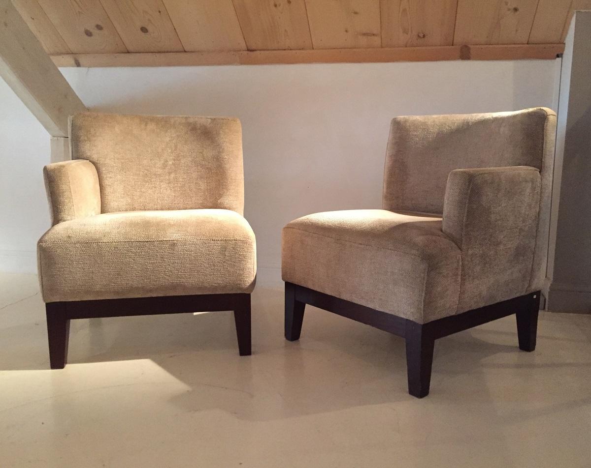 A pair of vintage modular Spanish club chairs. Alongside they form a small bench, apart two club chairs an opposite each other a daybed.
These high quality clubs are upholstered with Gaston y Daniela fabric. The carcass is made from solid exotic