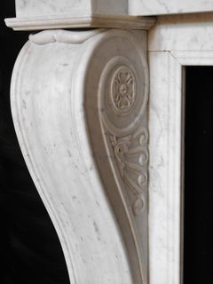 EMPIRE Fireplace Lion's Paws in Carrara Marble