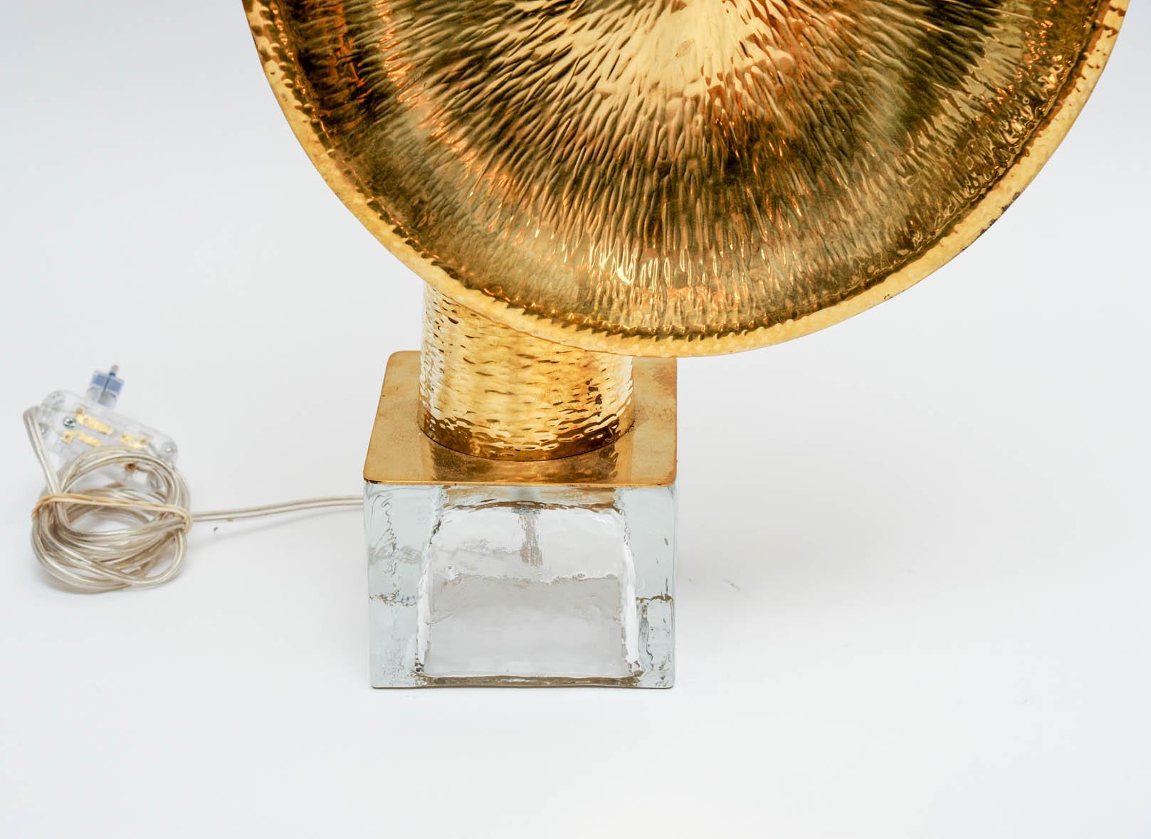 Mid-Century Modern Pair of Hammered Brass and Murano Glass Table Lamps