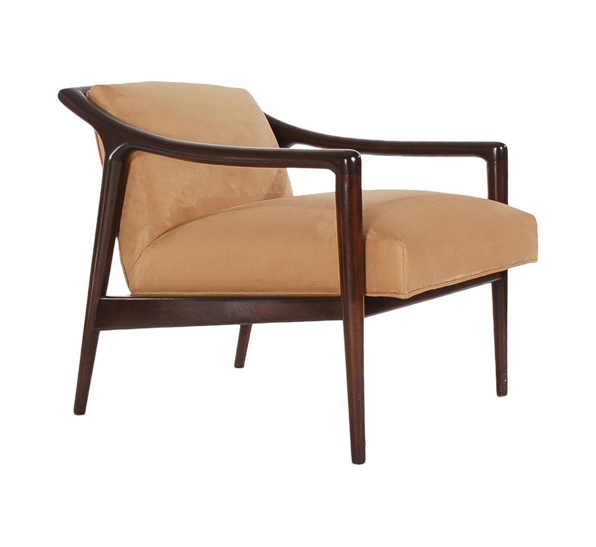 Mid-Century Modern Pair of Midcentury Italian Modern Lounge Chairs in Walnut after Gio Ponti