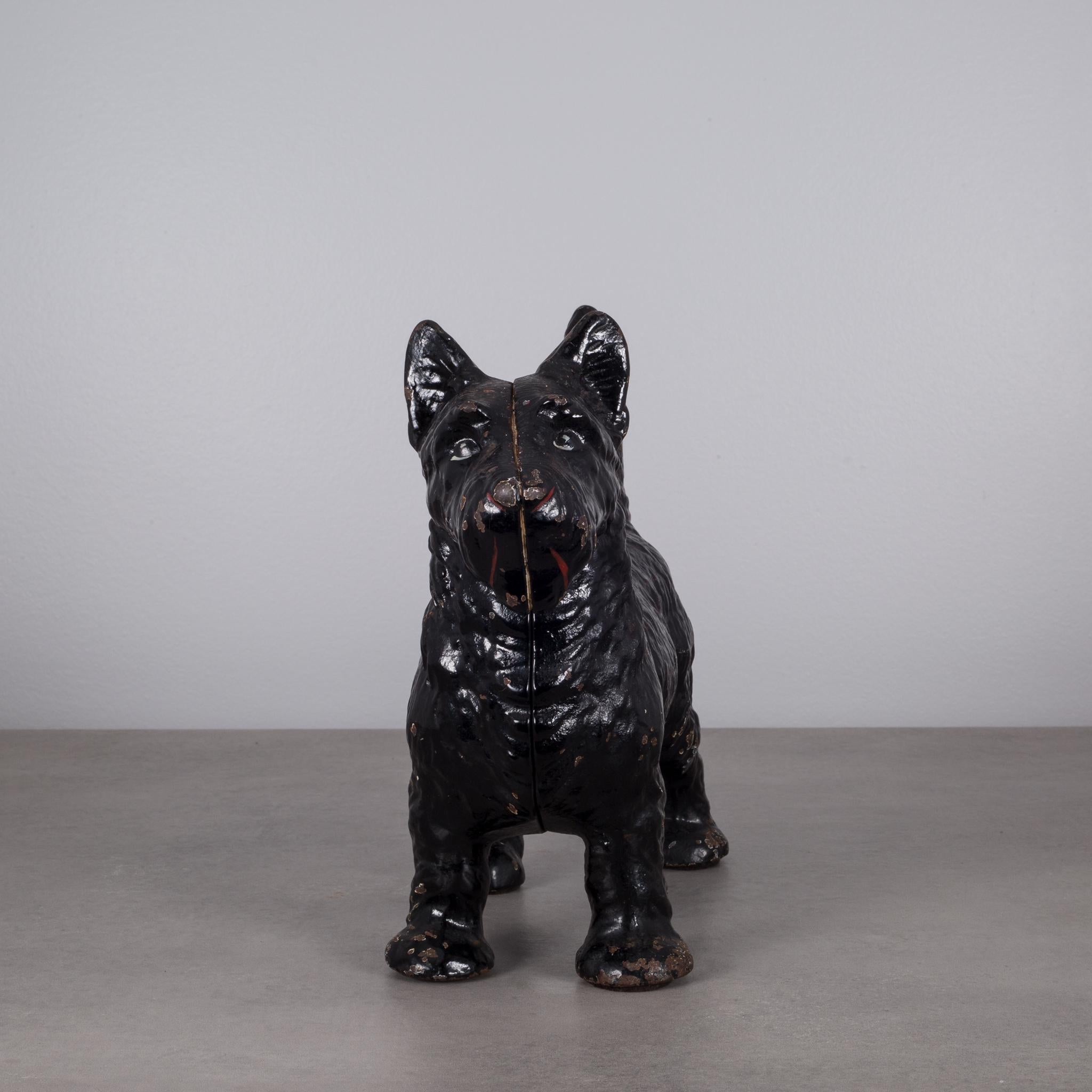 Early 20th Century Cast Iron Scotty Dog by Hubley, circa 1910-1940s In Excellent Condition In San Francisco, CA