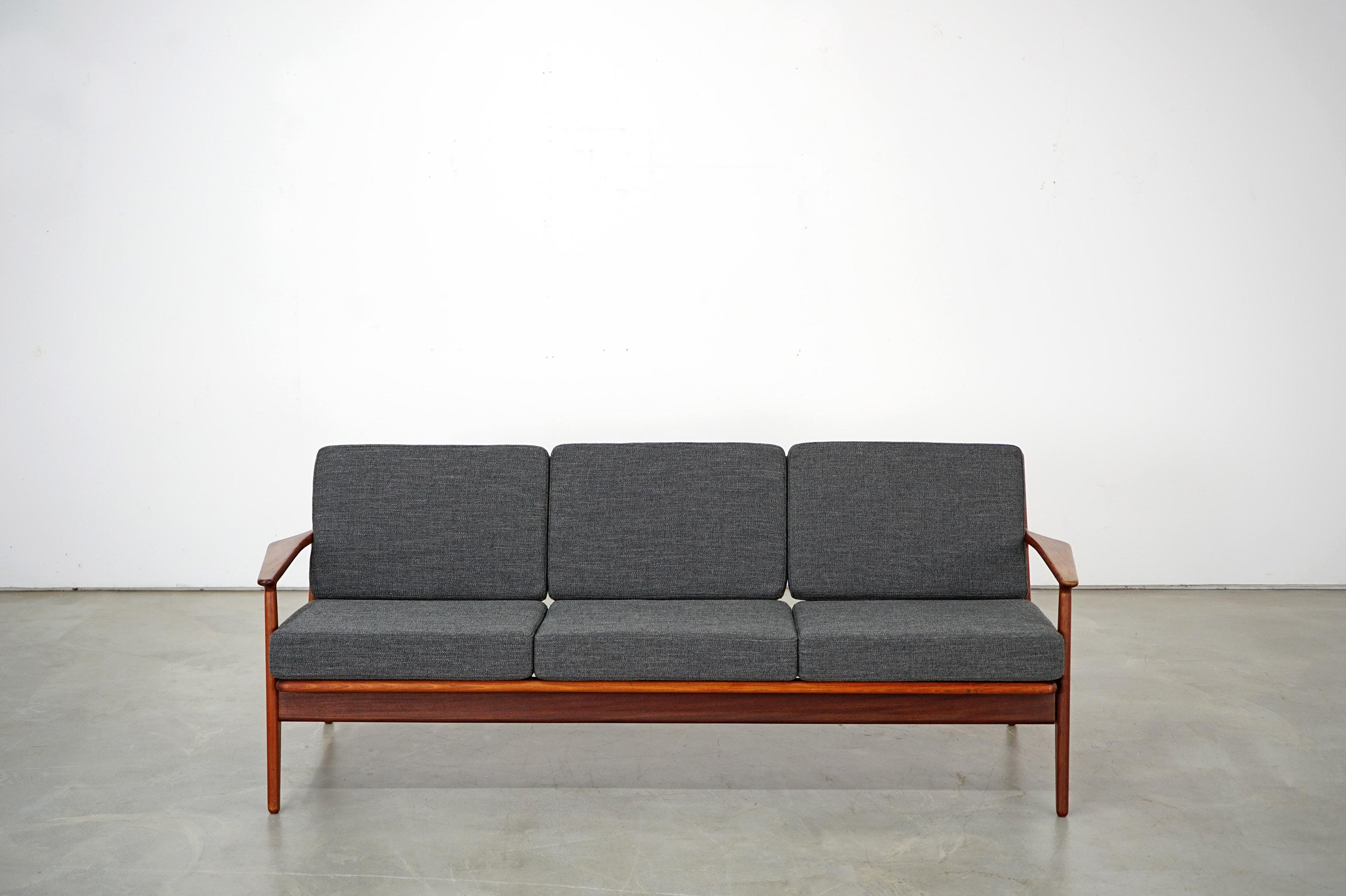 Scandinavian Modern Three-Seat Sofa by Arne Vodder for Vamo Sønderborg, 1960s