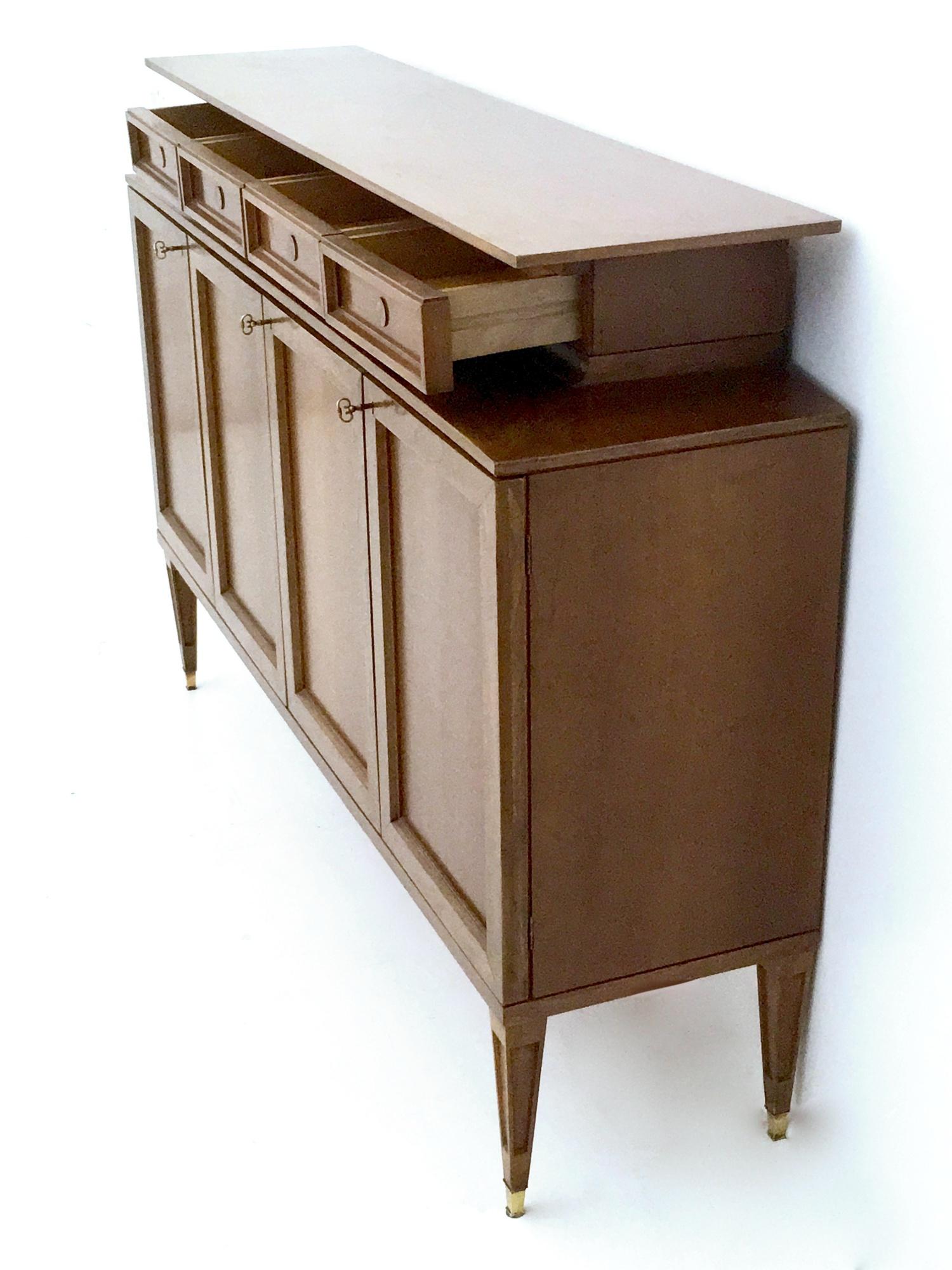 Mid-Century Modern Vintage High-Quality Walnut Cabinet in the Style of Paolo Buffa, Italy