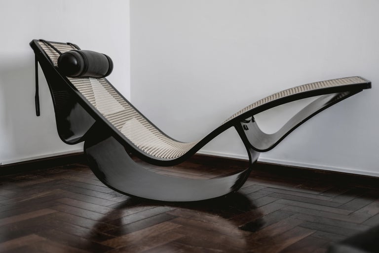 Mid-Century Modern Original Vintage Rio Modern Chaise by Oscar Niemeyer For Sale
