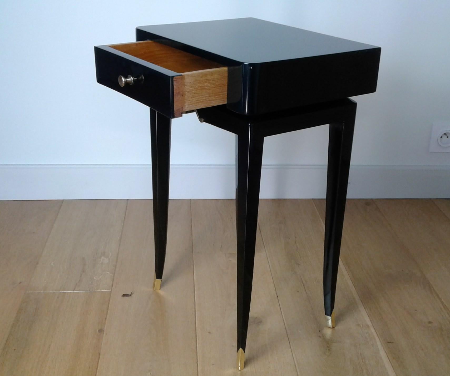 Mid-Century Modern Pair of Bedside or Sofa End Tables in Black Lacquer by M. Rinck