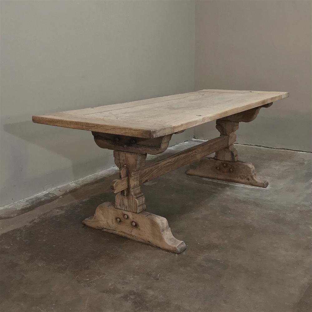 19th Century Country French Provincial Stripped Oak Trestle Table In Good Condition In Dallas, TX