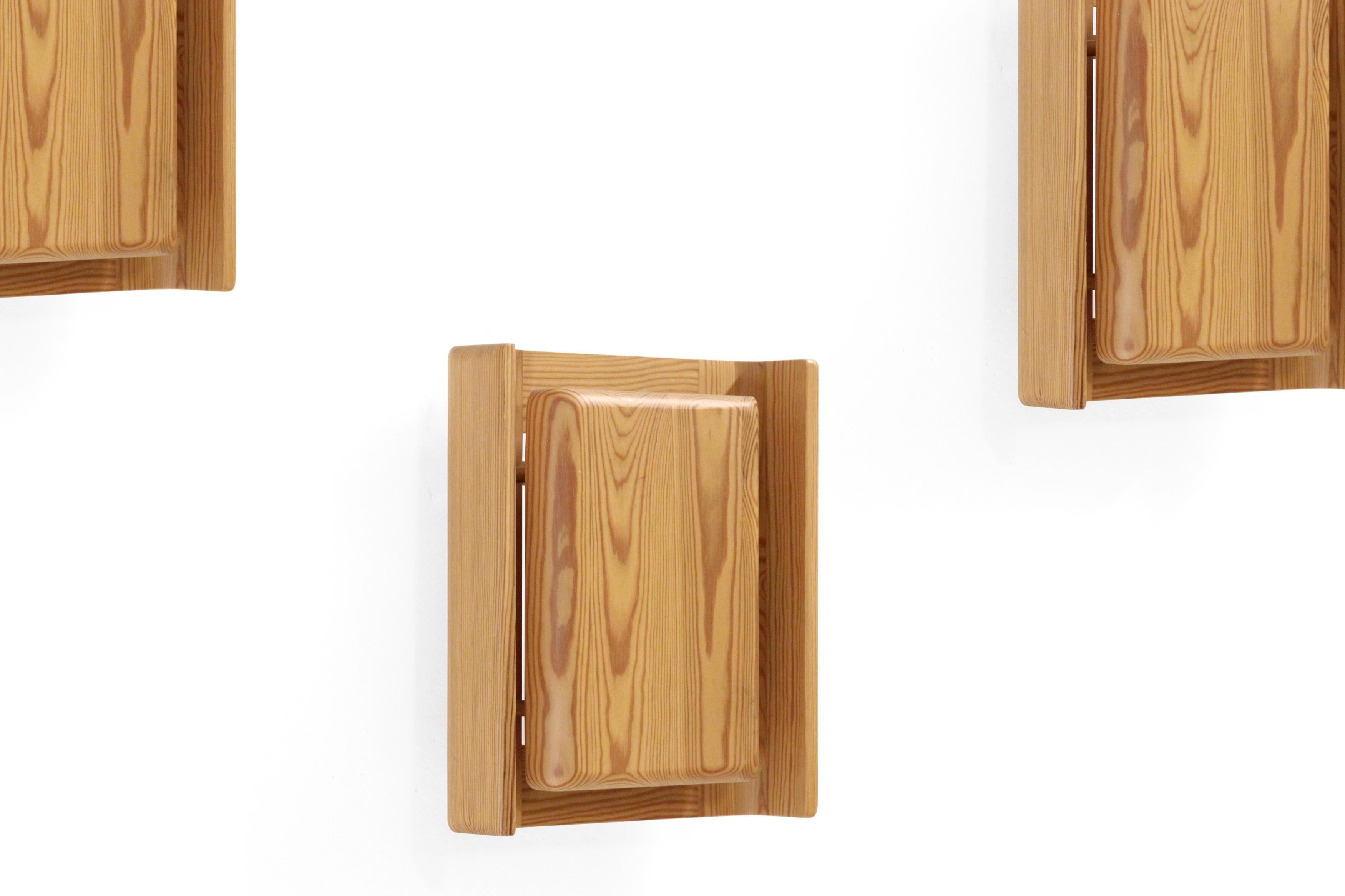 Set of Five of Wall Lights in Pine by Jonas Hidle, 1970s In Excellent Condition In Oslo, NO