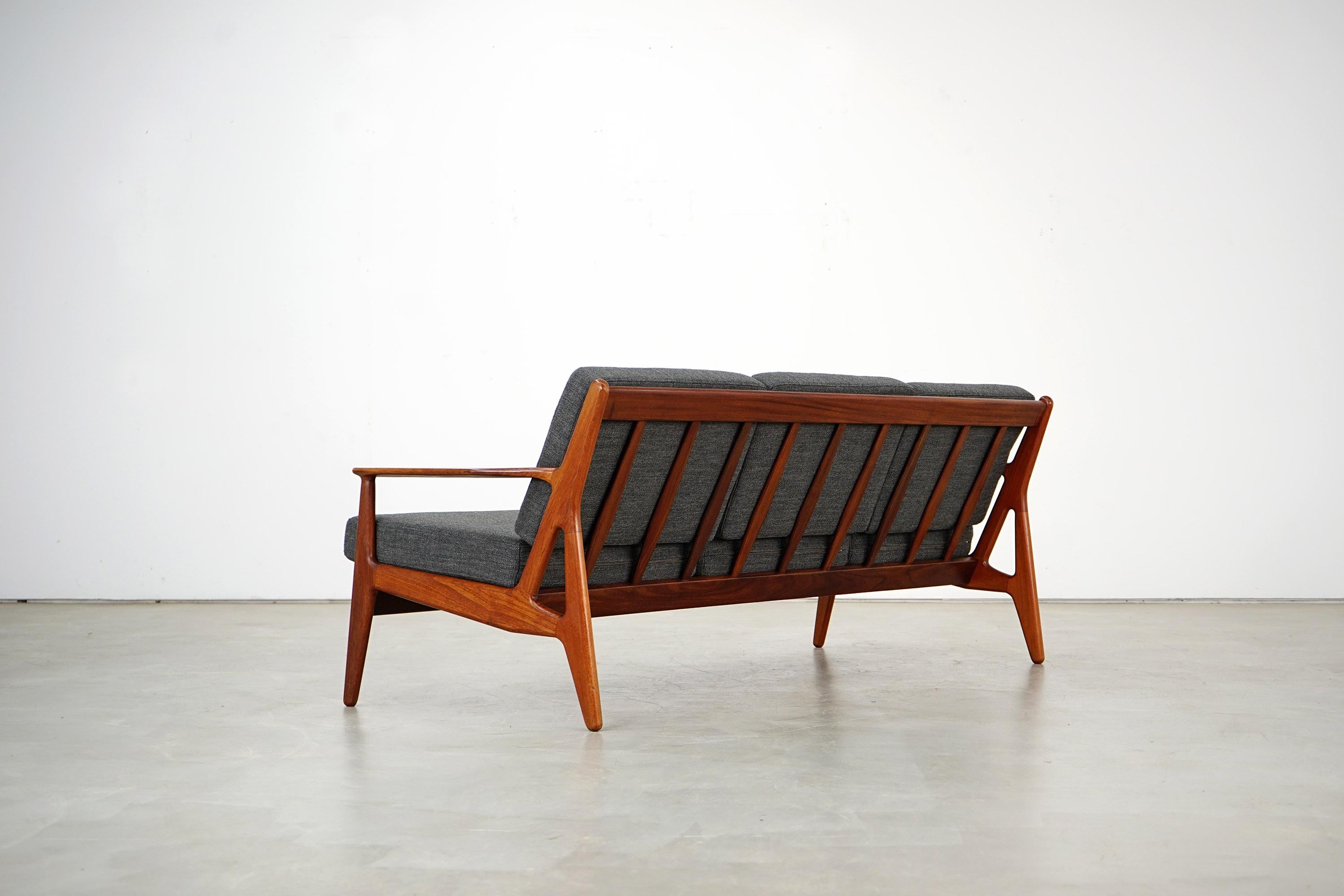 Three-Seat Sofa by Arne Vodder for Vamo Sønderborg, 1960s In Excellent Condition In Munster, NRW