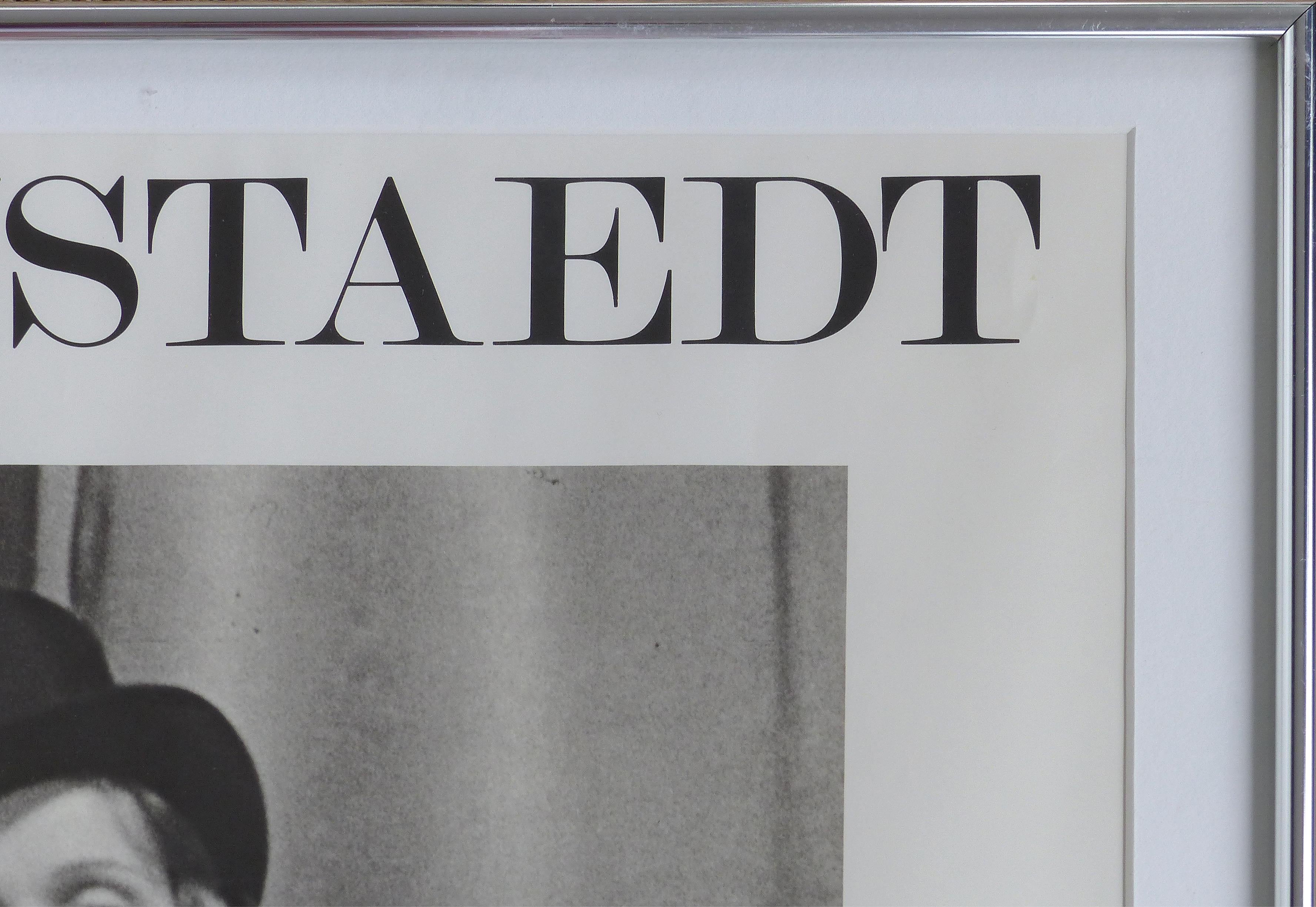 Poster de Marlene Dietrich par Alfred Eisenstaedt, signé à la main par le photographe Bon état à Miami, FL