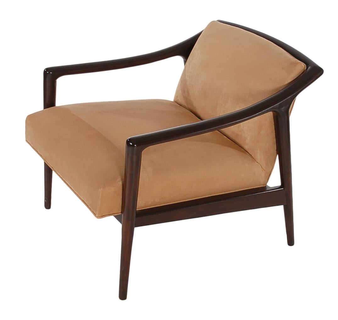 Velvet Pair of Midcentury Italian Modern Lounge Chairs in Walnut after Gio Ponti