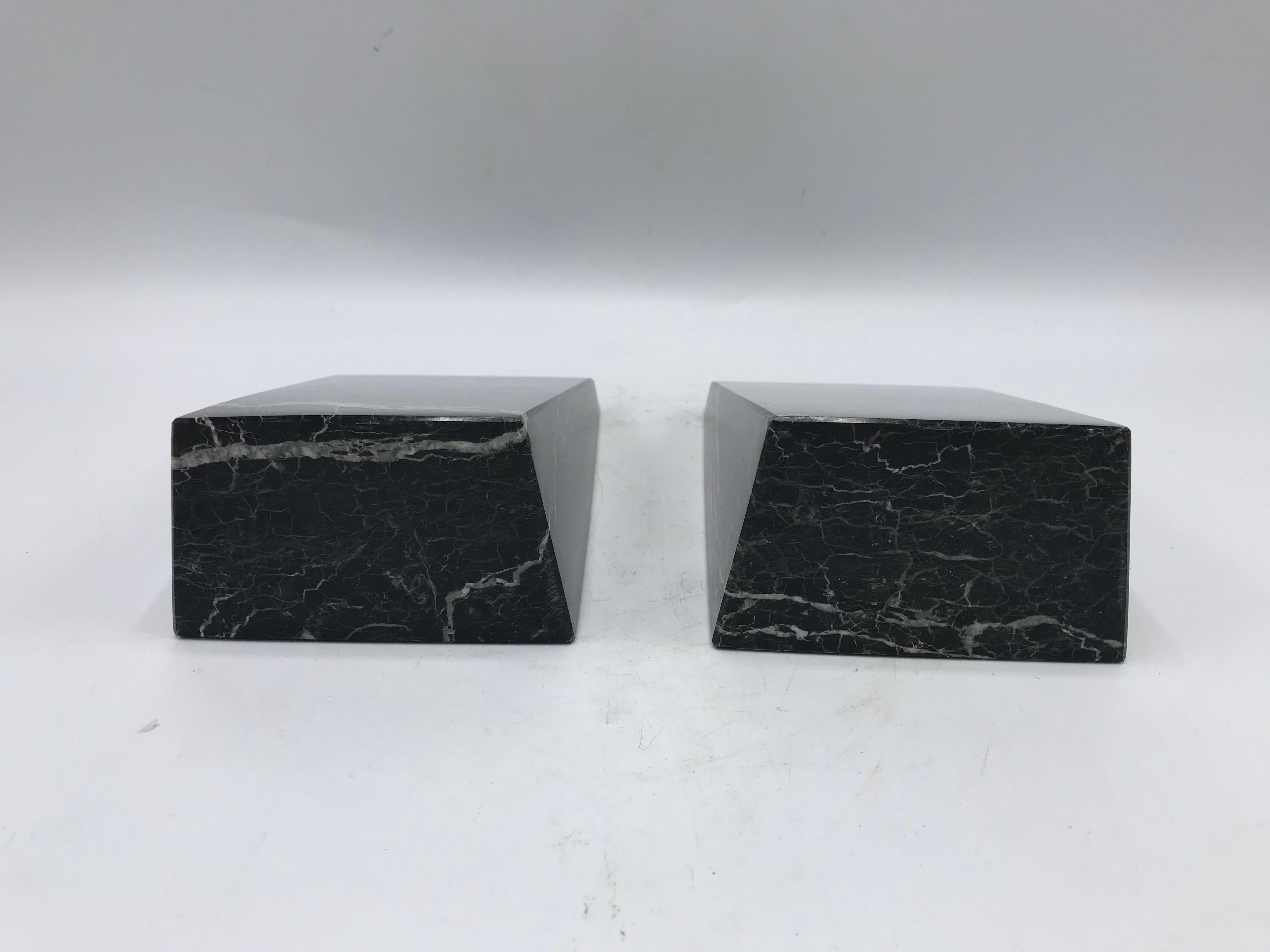 1970s Italian Modern Green and Black Marble Bookends, Pair 1