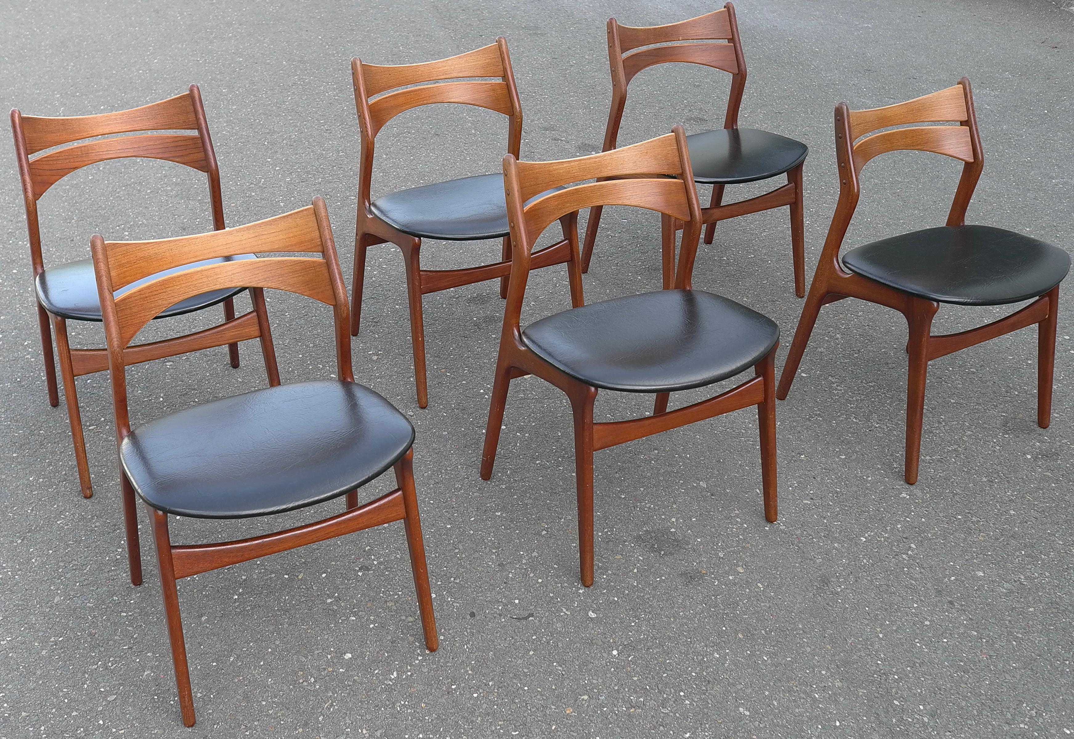 12 Erick Buch Model 310 Teak Chairs by CHR Christensens Mobelfabrik, Denmark In Good Condition In Den Haag, NL