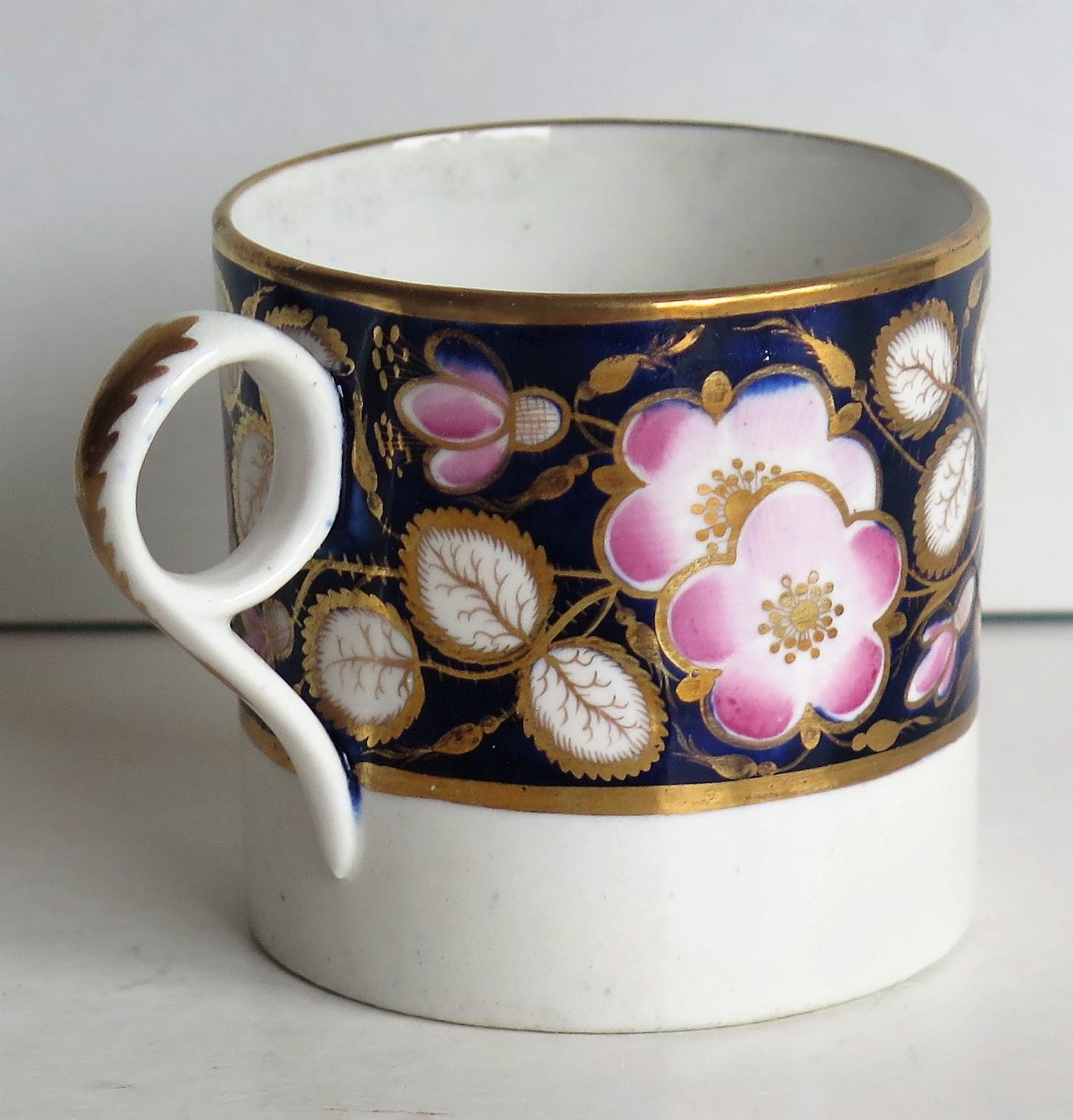 19th Century Georgian Porcelain Coffee Can by Machin & Baggaley Pattern 262, Circa 1810  For Sale