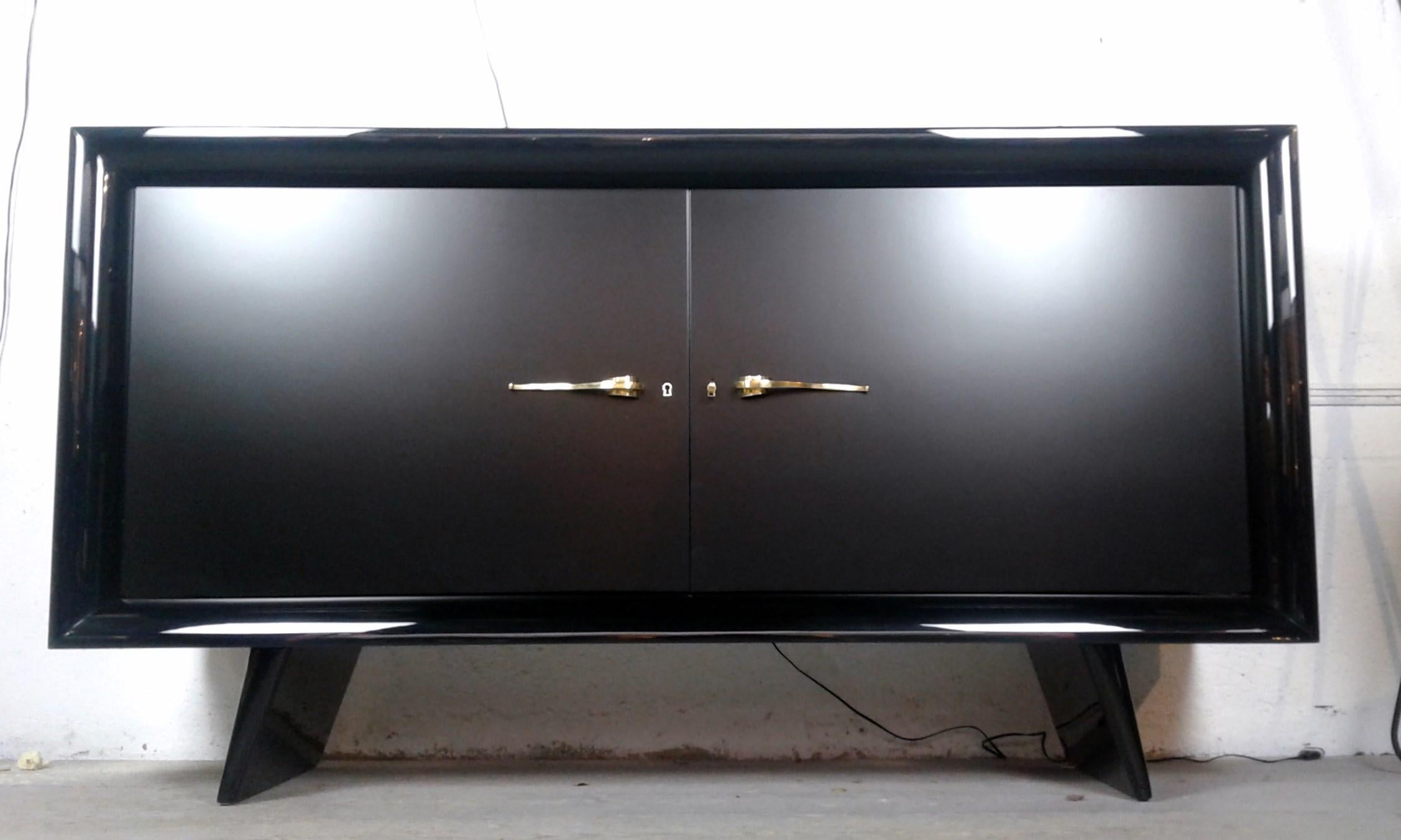 1950s Sideboard in Black Lacquer by Suzanne Guiguichon 2