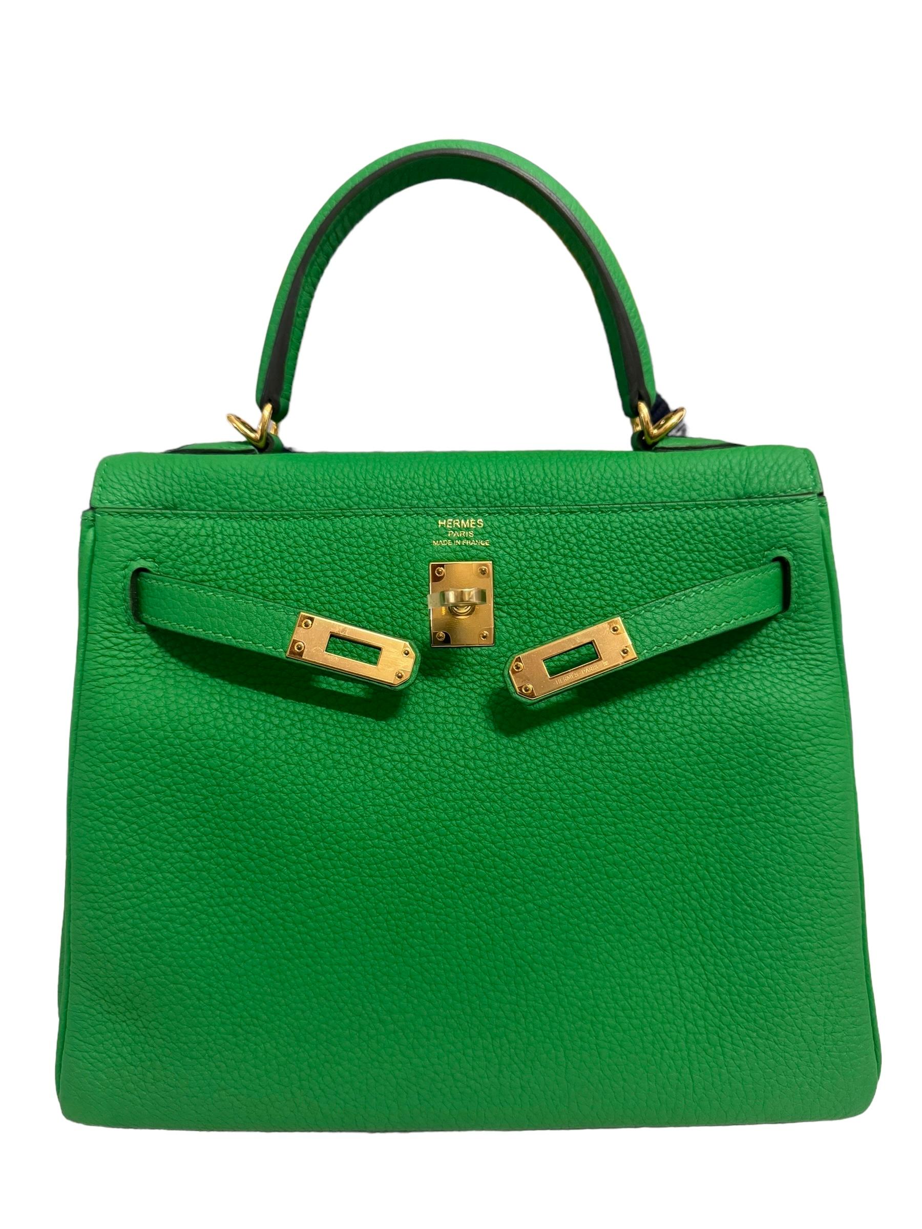 Hermes Kelly 25 Bambú Verde Togo Piel Herraje Dorado NUEVO en Nuevo Estado en Miami, FL