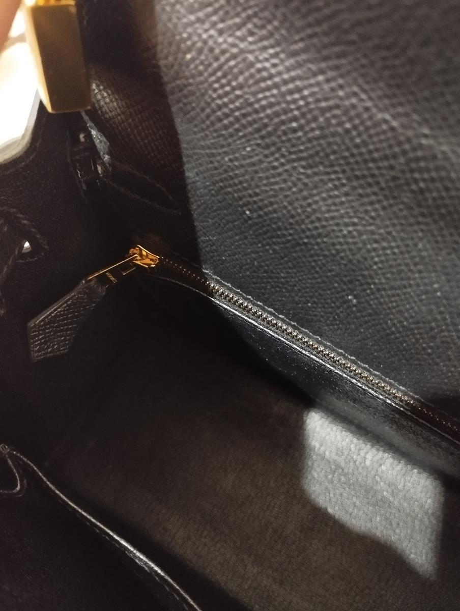 Hermès Kelly 25 Noir Epsom Gold 6