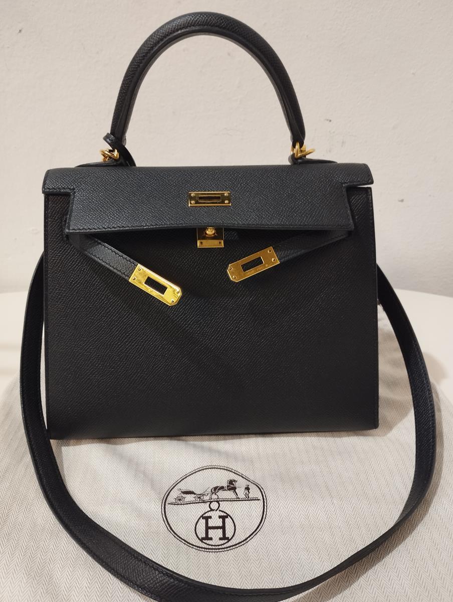 Hermès Kelly 25 Noir Epsom Gold 8