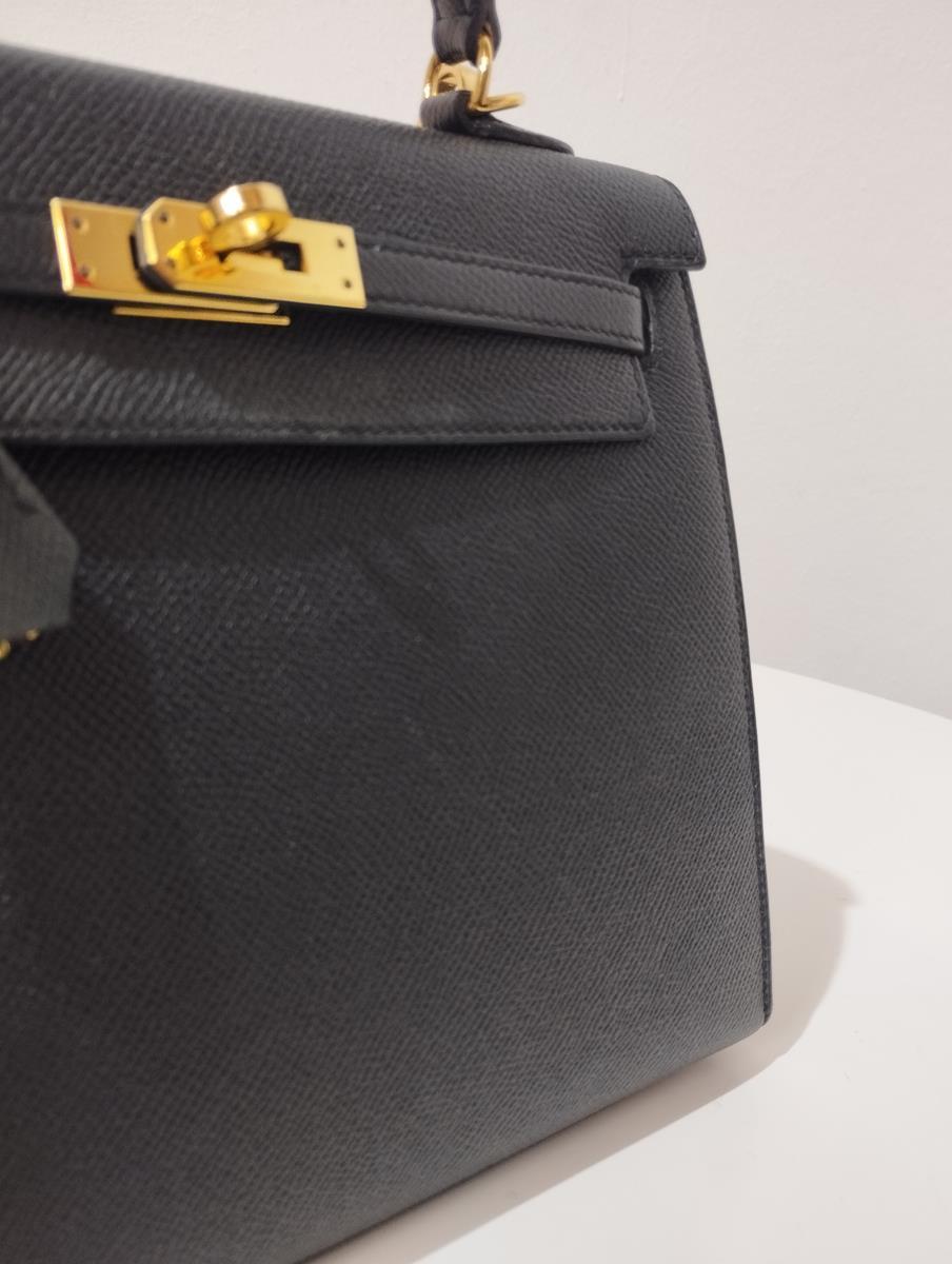 Hermès Kelly 25 Noir Epsom Gold 4