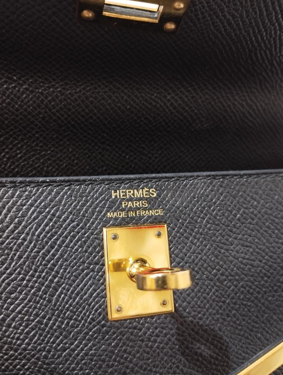 Hermès Kelly 25 Noir Epsom Gold 5