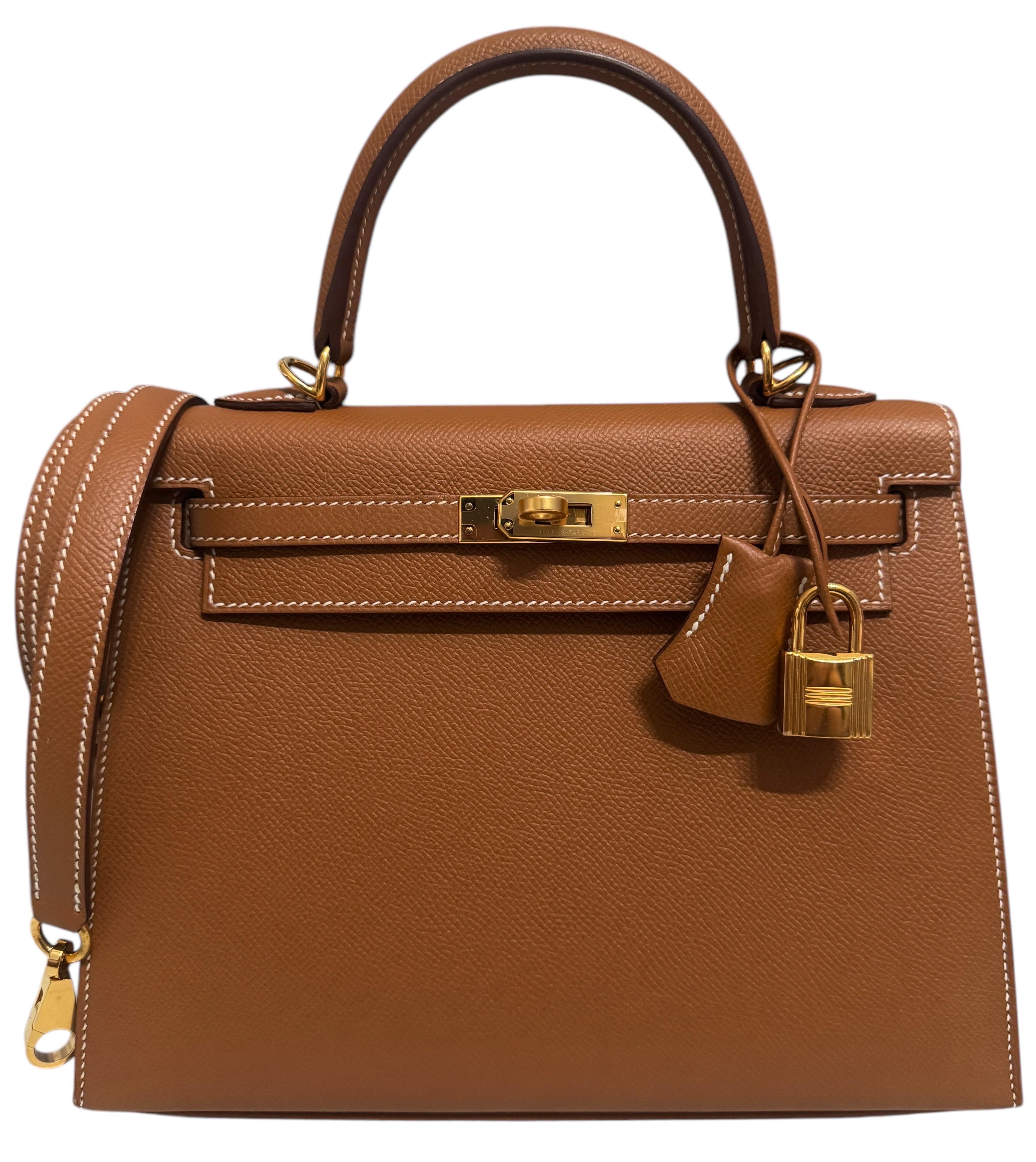 Women's or Men's Hermes Kelly 25 gold w gold hardware as new For Sale