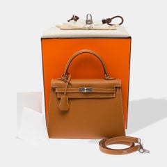 Hermès Kelly 25 Handbag Gold