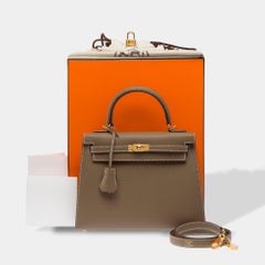 Hermès Kelly 25 Handbag Grey