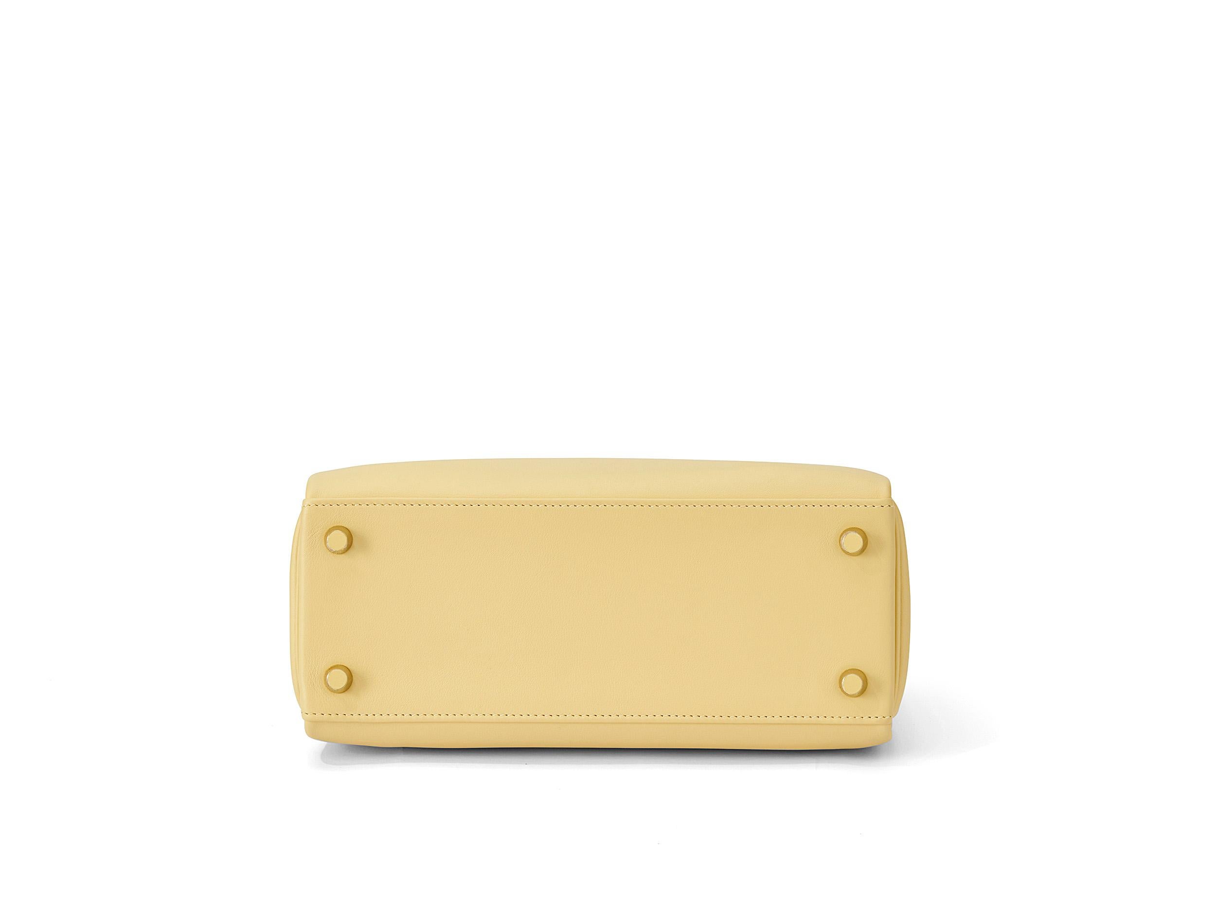 Hermès Kelly 25 Jaune Poussin Swift Gold Hardware For Sale 2