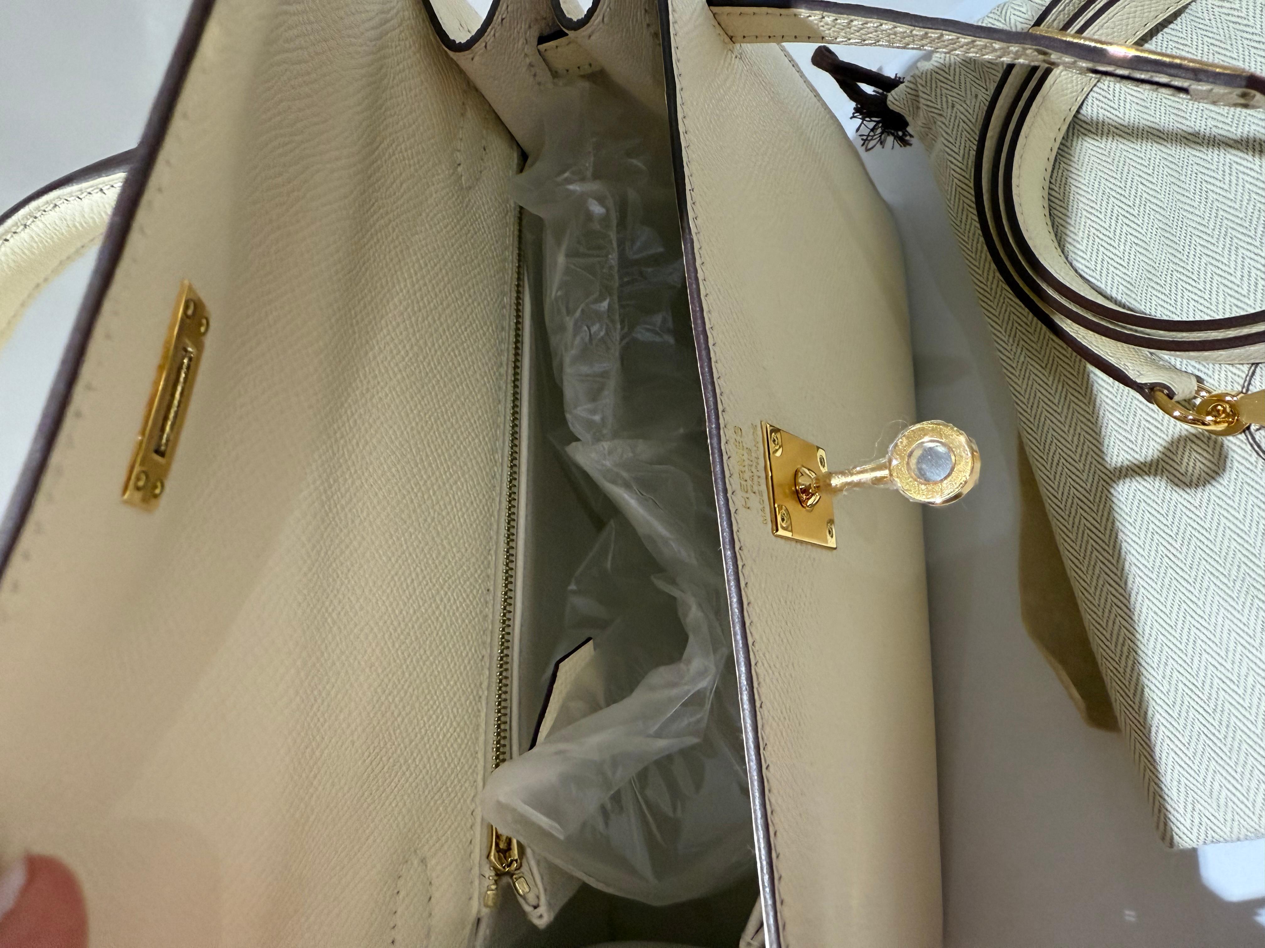 Hermes Kelly 25 Nata with gold hardware bag For Sale 4