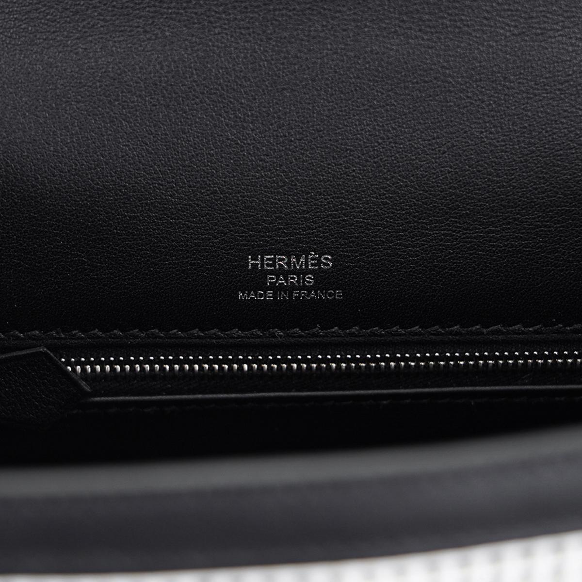 Sac Hermès Kelly 25 Quadrille Viking Toile Noir/Blanc Sellier en vente 5