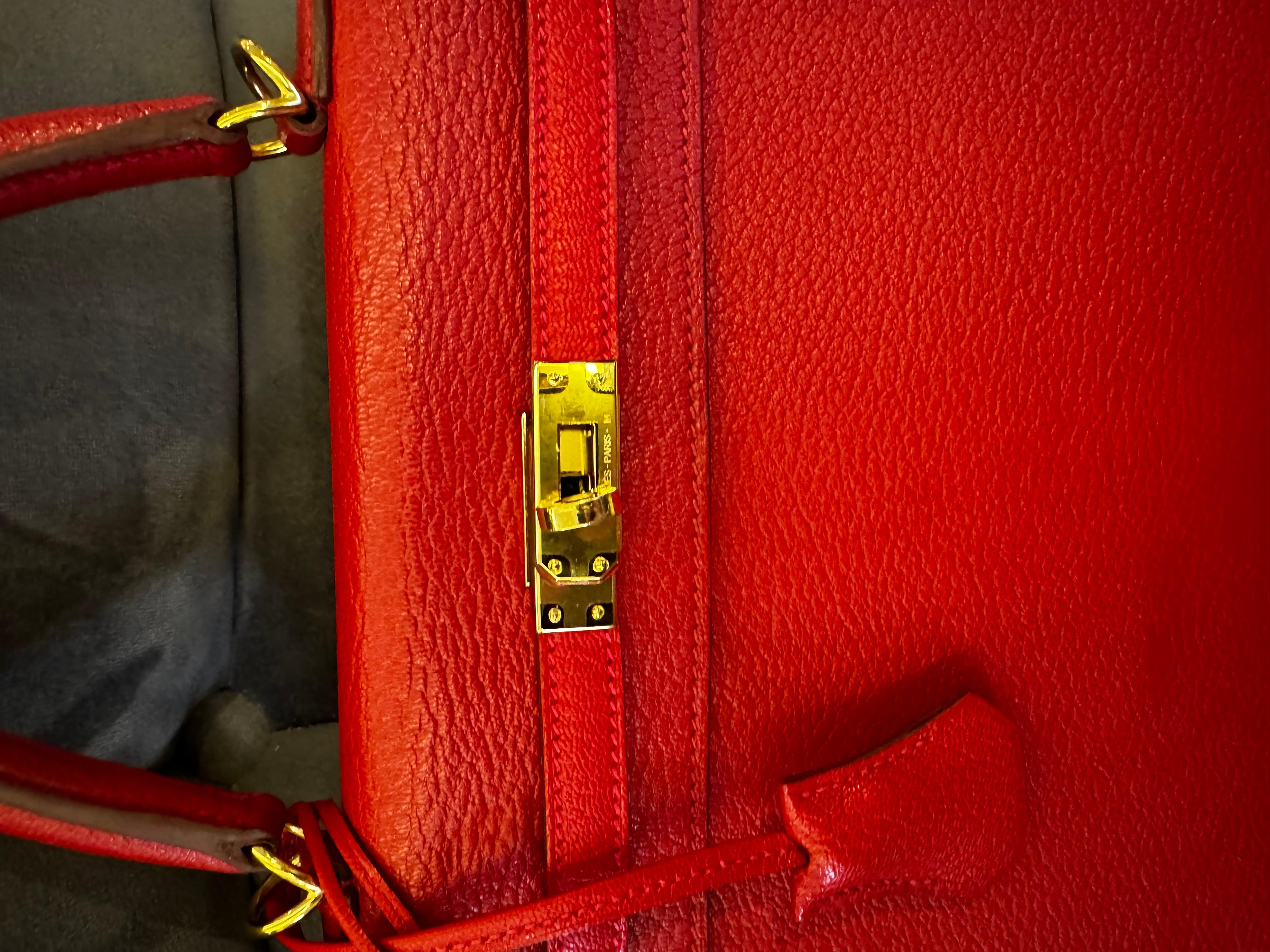 Hermes Kelly 25 Red VERMILLON CHÈVRE SELLIER GOLD HARDWARE Bag For Sale 6