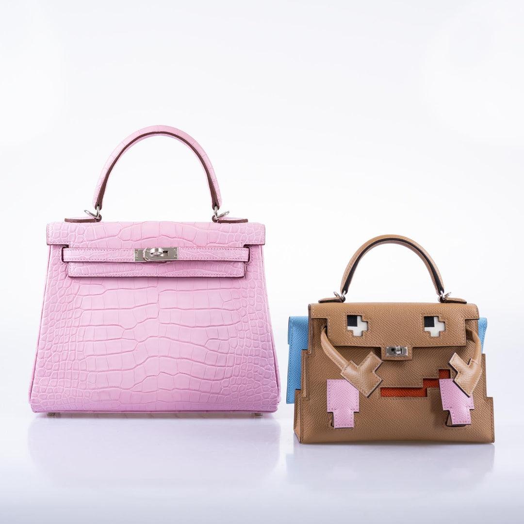 Hermès Kelly 25 Retourne 5P Bubblegum Pink Matte Alligator Palladium Hardware For Sale 7