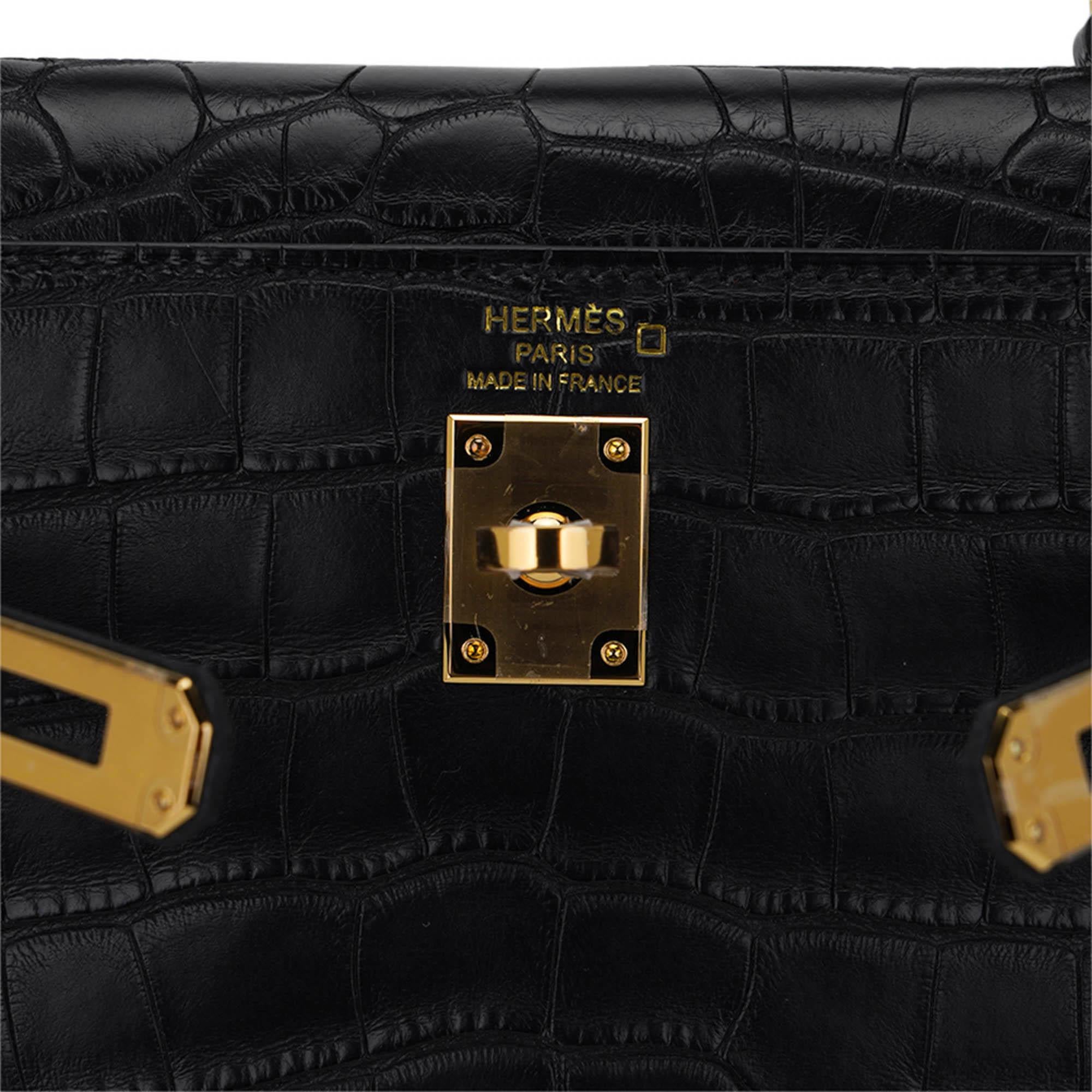 Hermes Kelly 25 Retourne Tasche Schwarz Matt Alligator Gold Hardware im Angebot 3