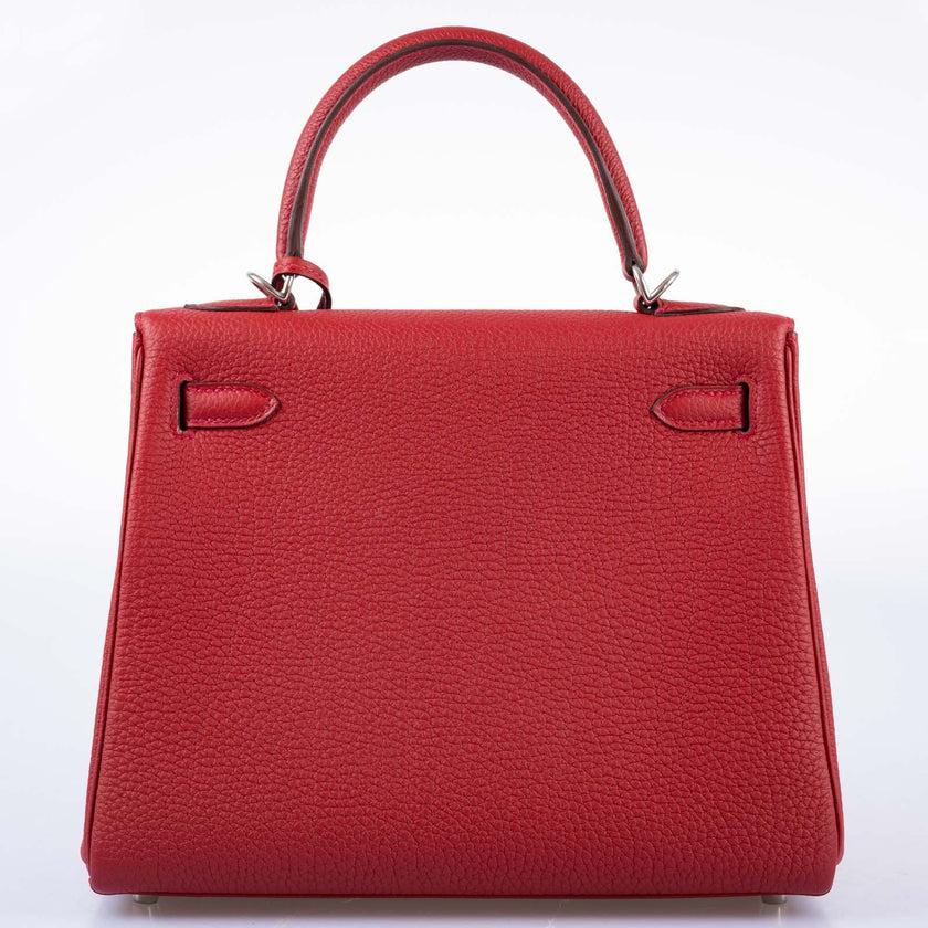 Women's Hermès Kelly 25 Retourne Rouge Vif Togo Palladium Hardware For Sale