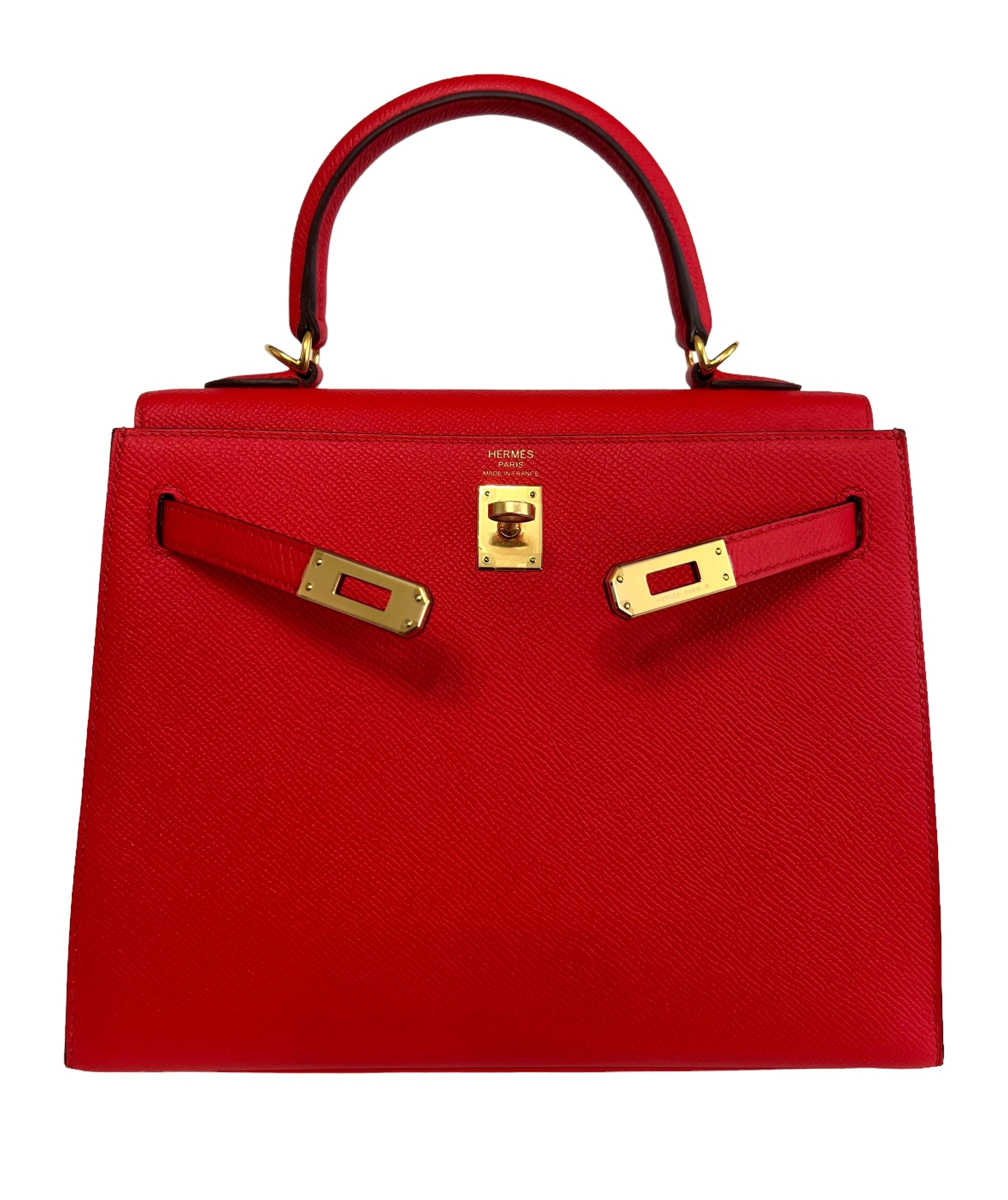 Hermes Kelly 25 Rouge de Coeur Red Epsom Leather Shoulder Bag Gold Hardware In Excellent Condition In Miami, FL