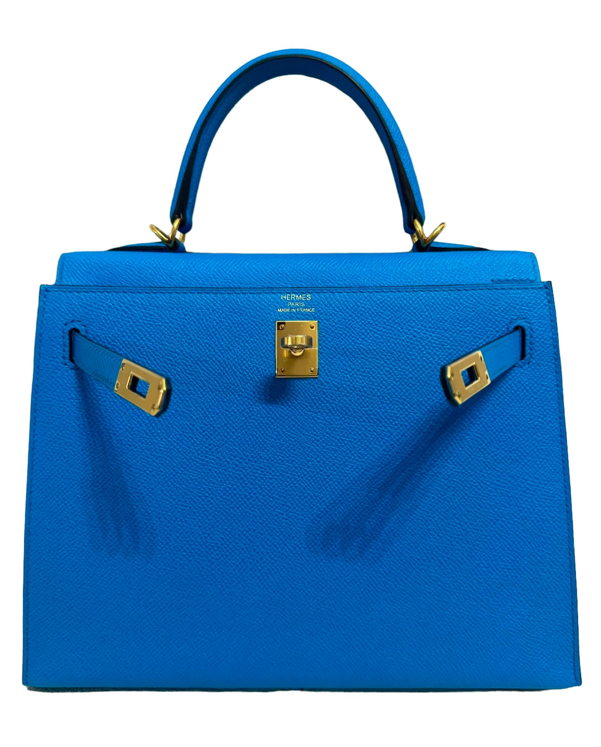 Hermes Kelly 25 Sellier Blue Frida Epsom Gold Hardware Shoulder Bag In New Condition In Miami, FL