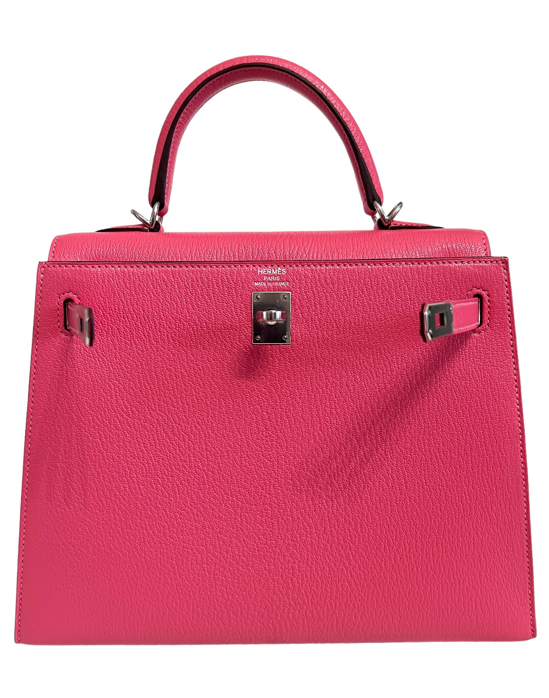 Hermes Kelly 25 Sellier Rose Lipstick Pink Chèvre Palladium Hardware In New Condition In Miami, FL