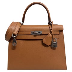 Hermes Kelly 25 Sellier Verso Gold Tan Jaune Ambre Epsom Leather Shoulder Bag